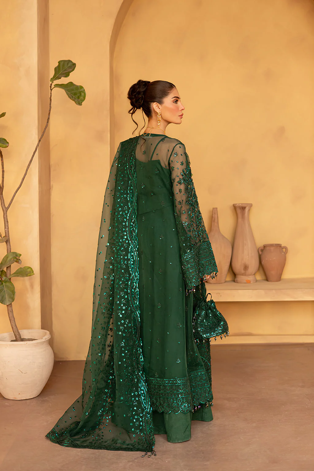 Emaan Adeel Ivyen Regalia Luxury Formals 2025 - Image 2