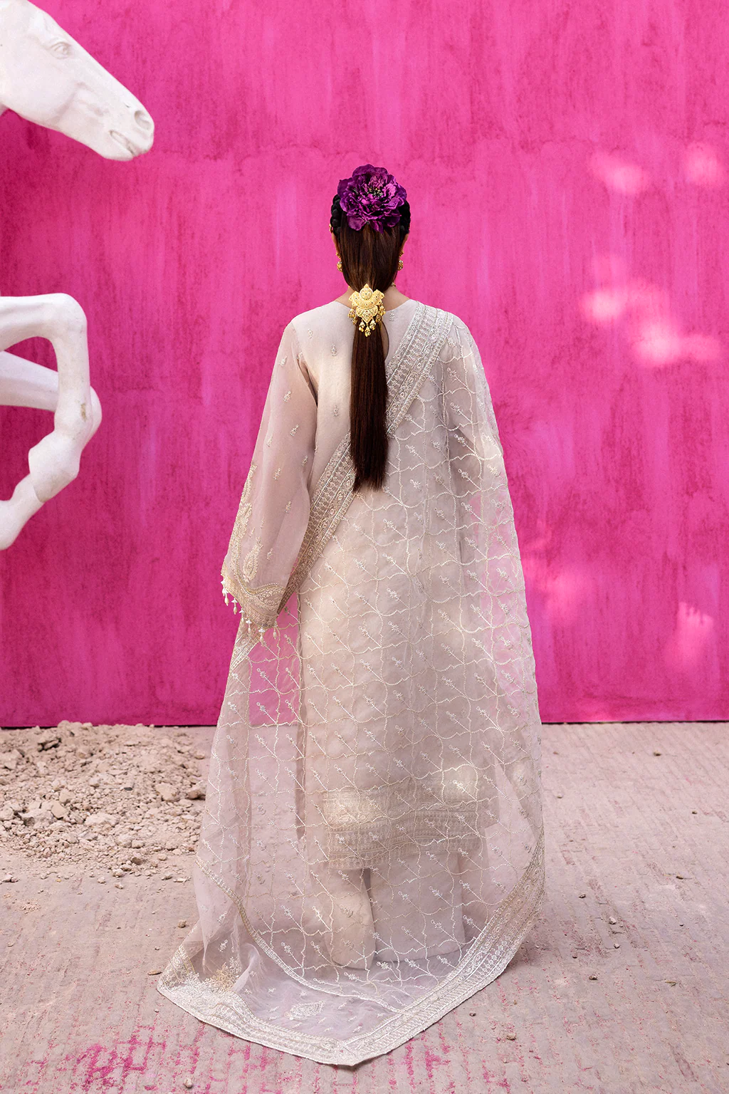 Emaan Adeel Lumesse The Empress Wedding Formals 2025 - Image 2