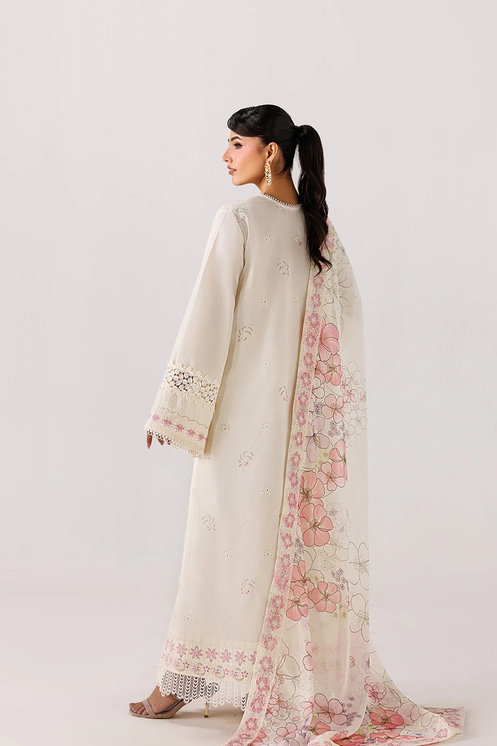 Emaan Adeel Minimalism Beyond Basics Eid Edit 2026 - Image 2