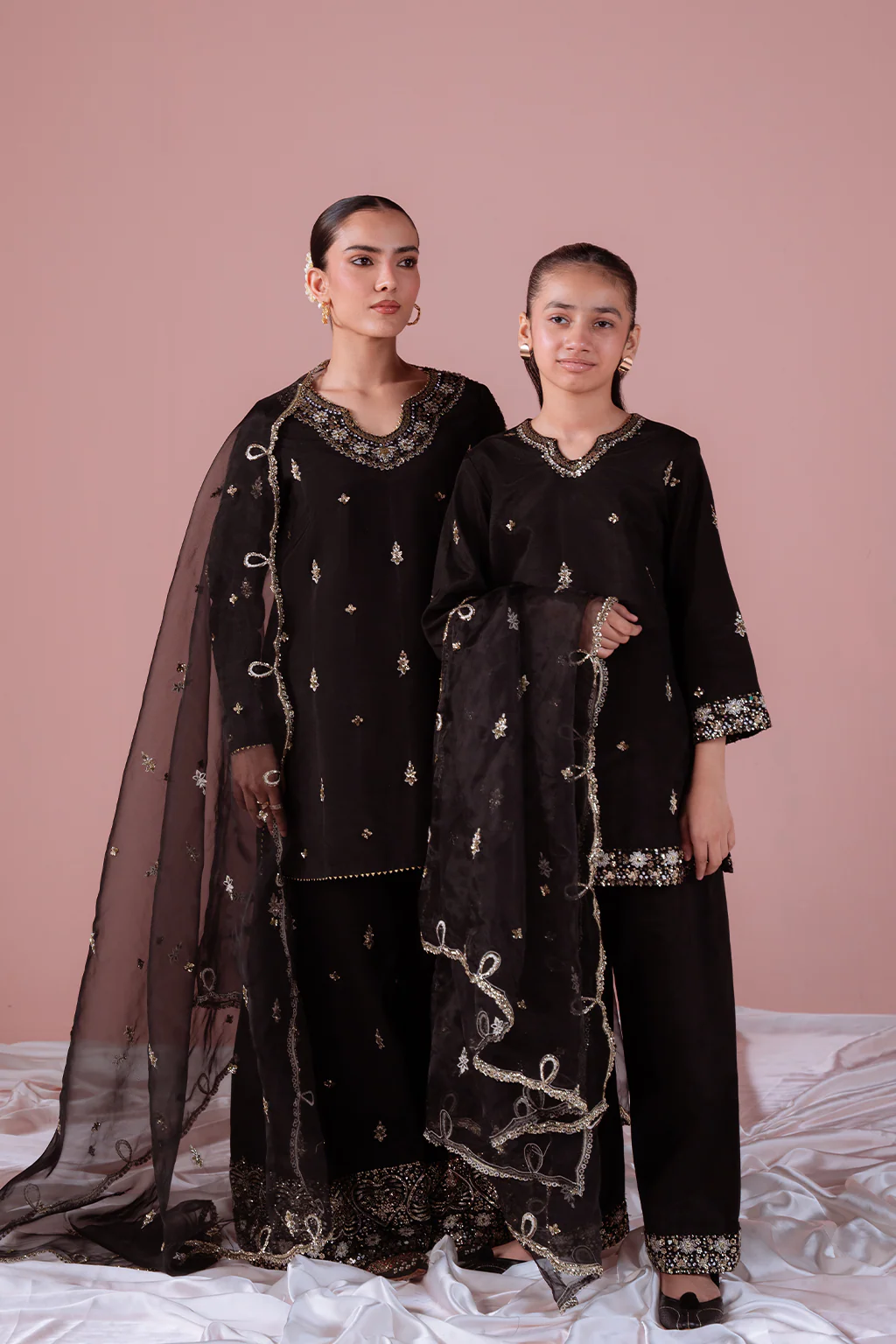 Emaan Adeel Safa Her To Her 2025 - Image 2