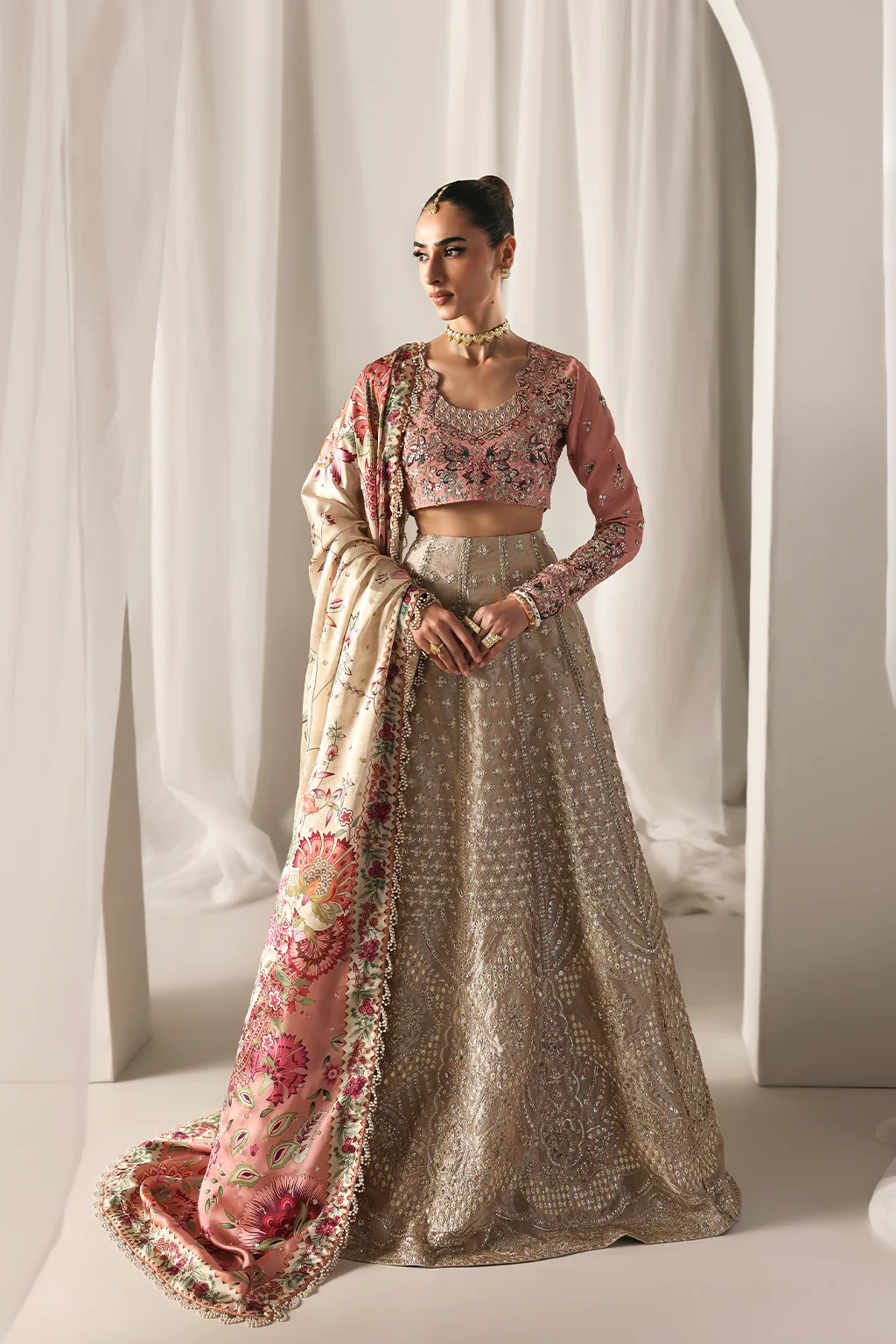 Emaan Adeel
Soft Glimmer Serein Luxe Silk 2025