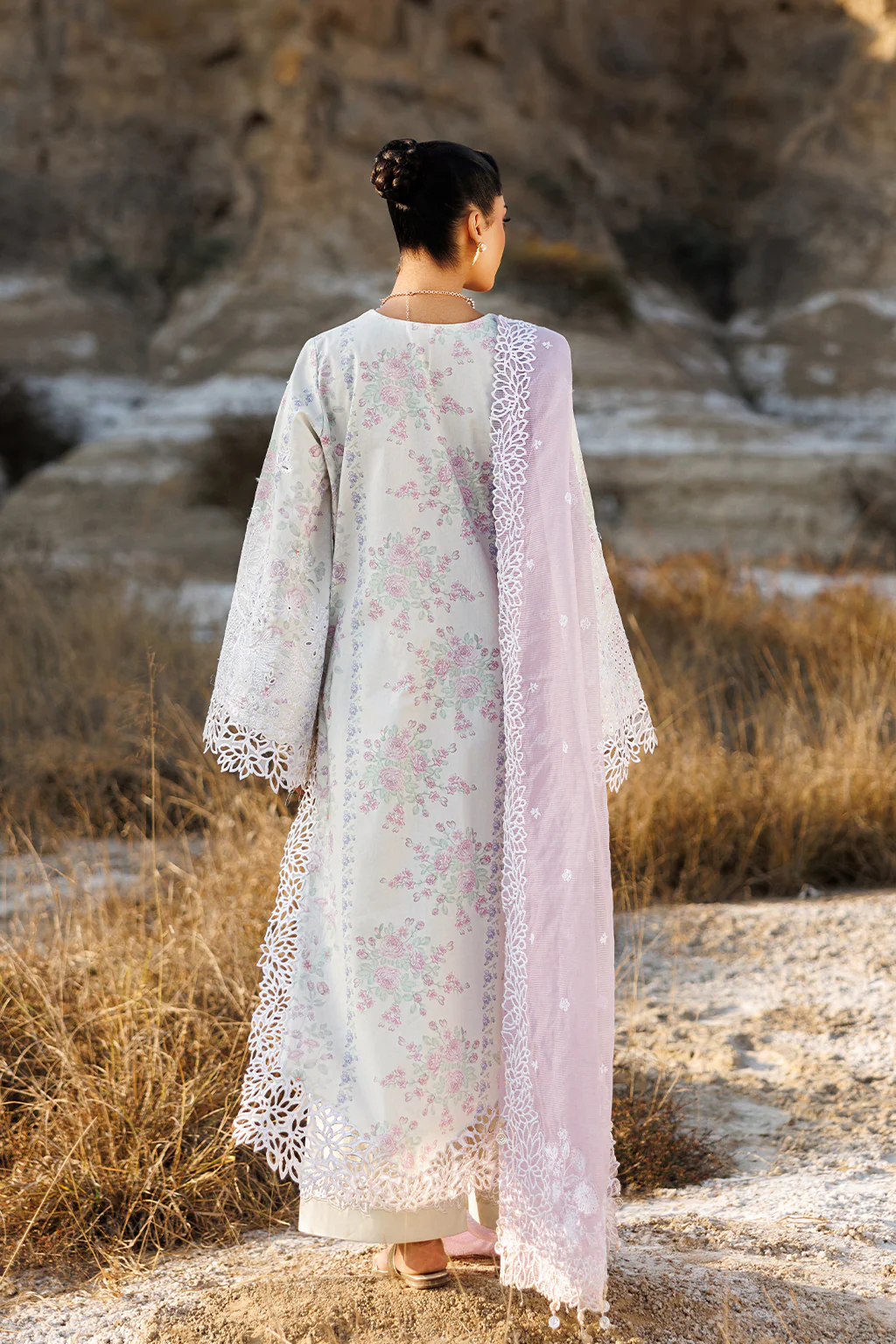 Emaan Adeel Sunny Splash Sunlit Groove Luxury Lawn 2026 - Image 2