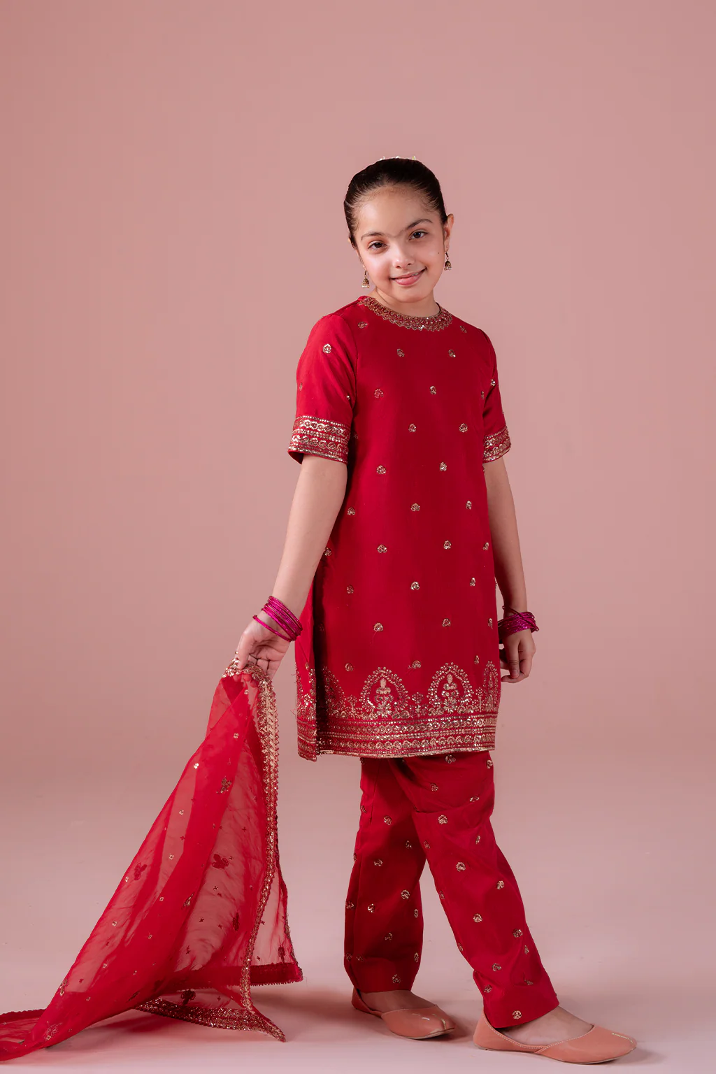 Emaan Adeel Umaima Her To Her 2025 - Image 2