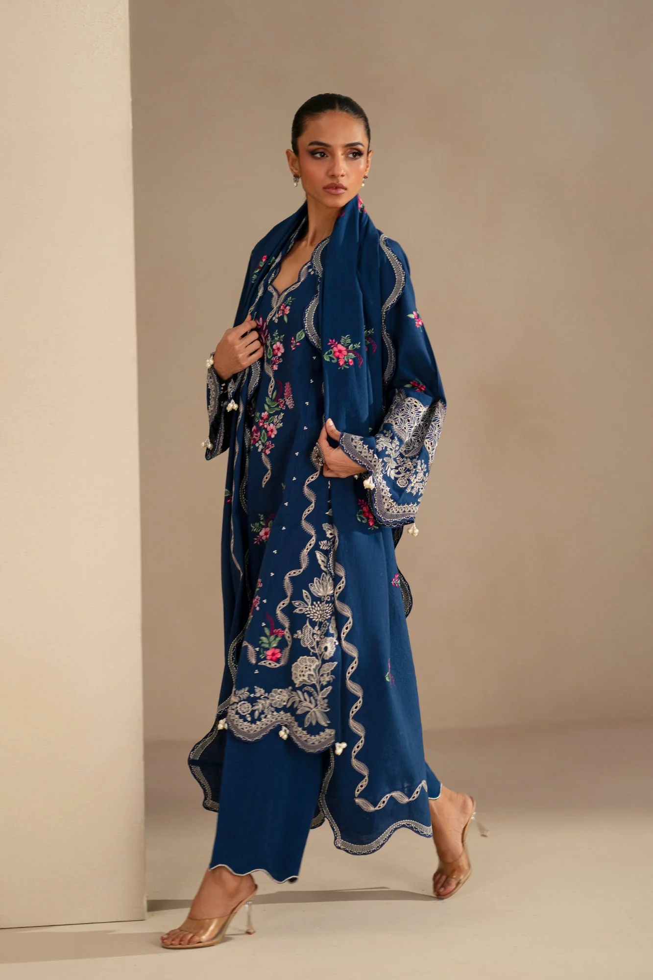 Ethnic E0785-203-622 Rozana Winter Collection 2025