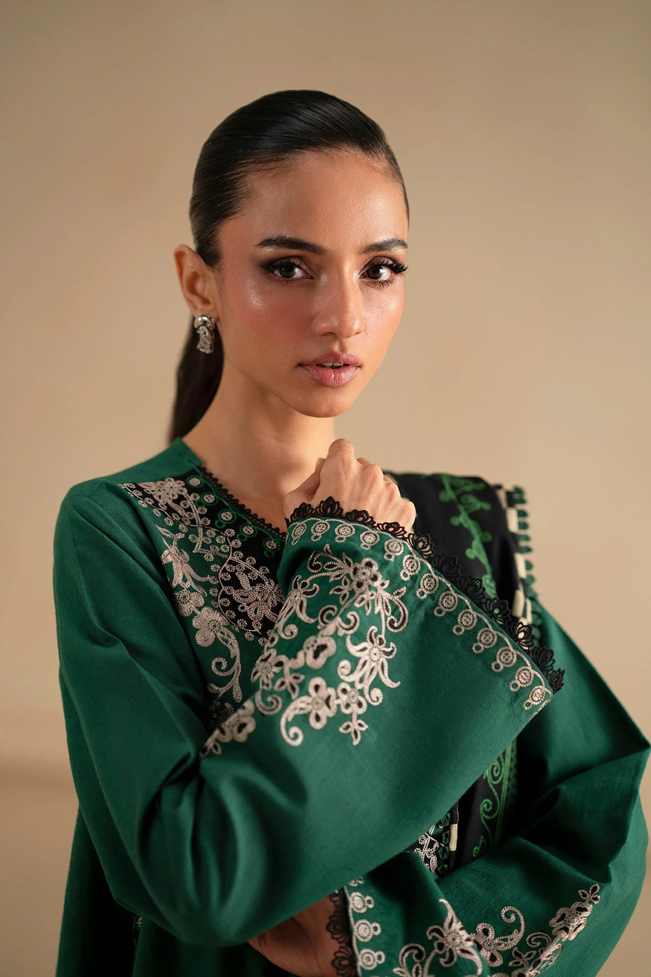 Ethnic E0796-203-706 Rozana Winter Collection 2025 - Image 2