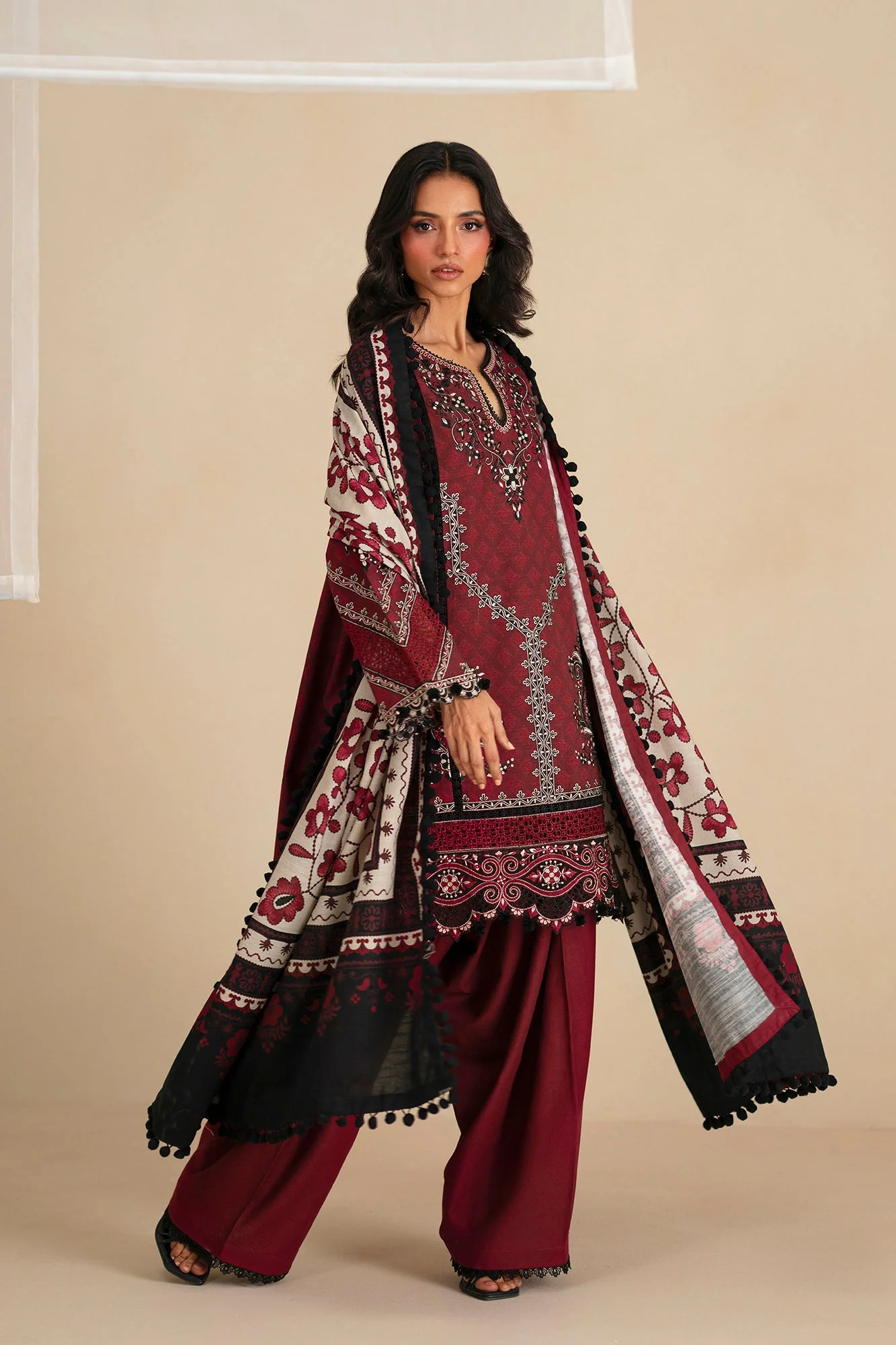 Ethnic E0798-203-305 Rozana Winter Collection 2025
