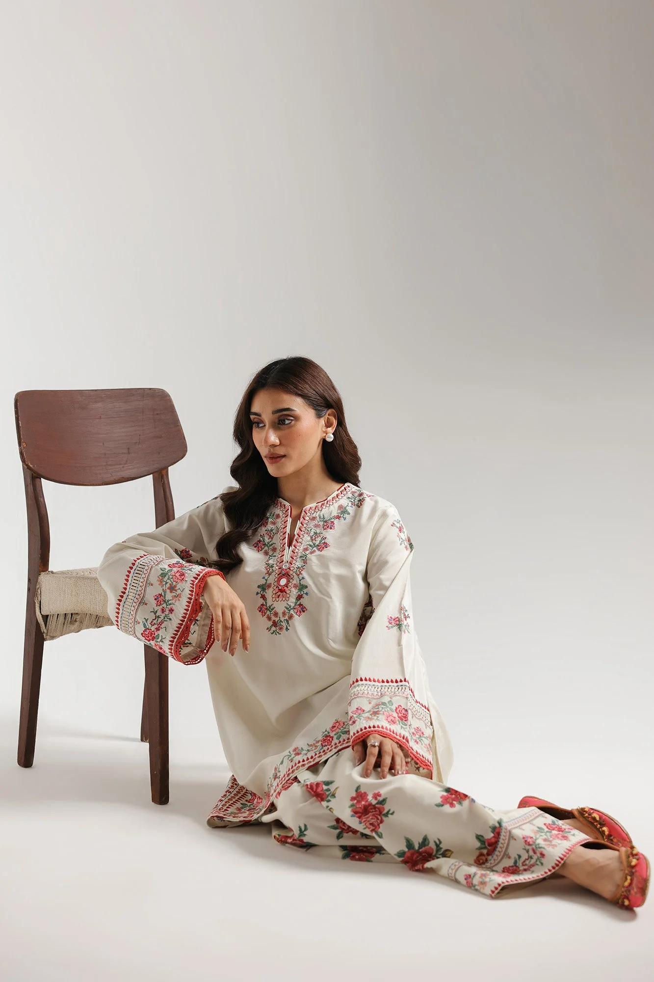 Ethnic E4085-103-002 Rozana 2026 - Image 2