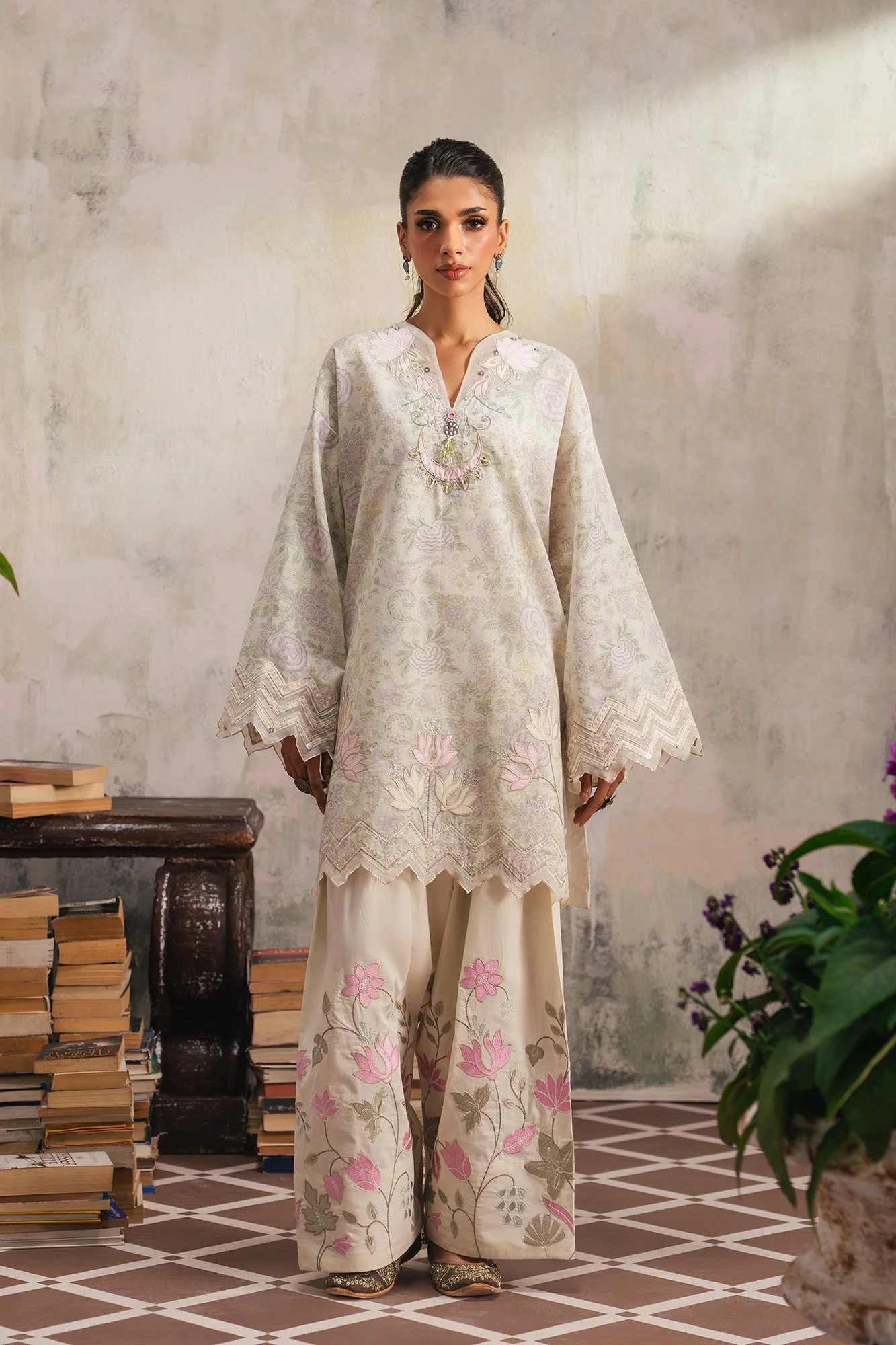 Ethnic E4095/103/003 Rozana Collection 2026