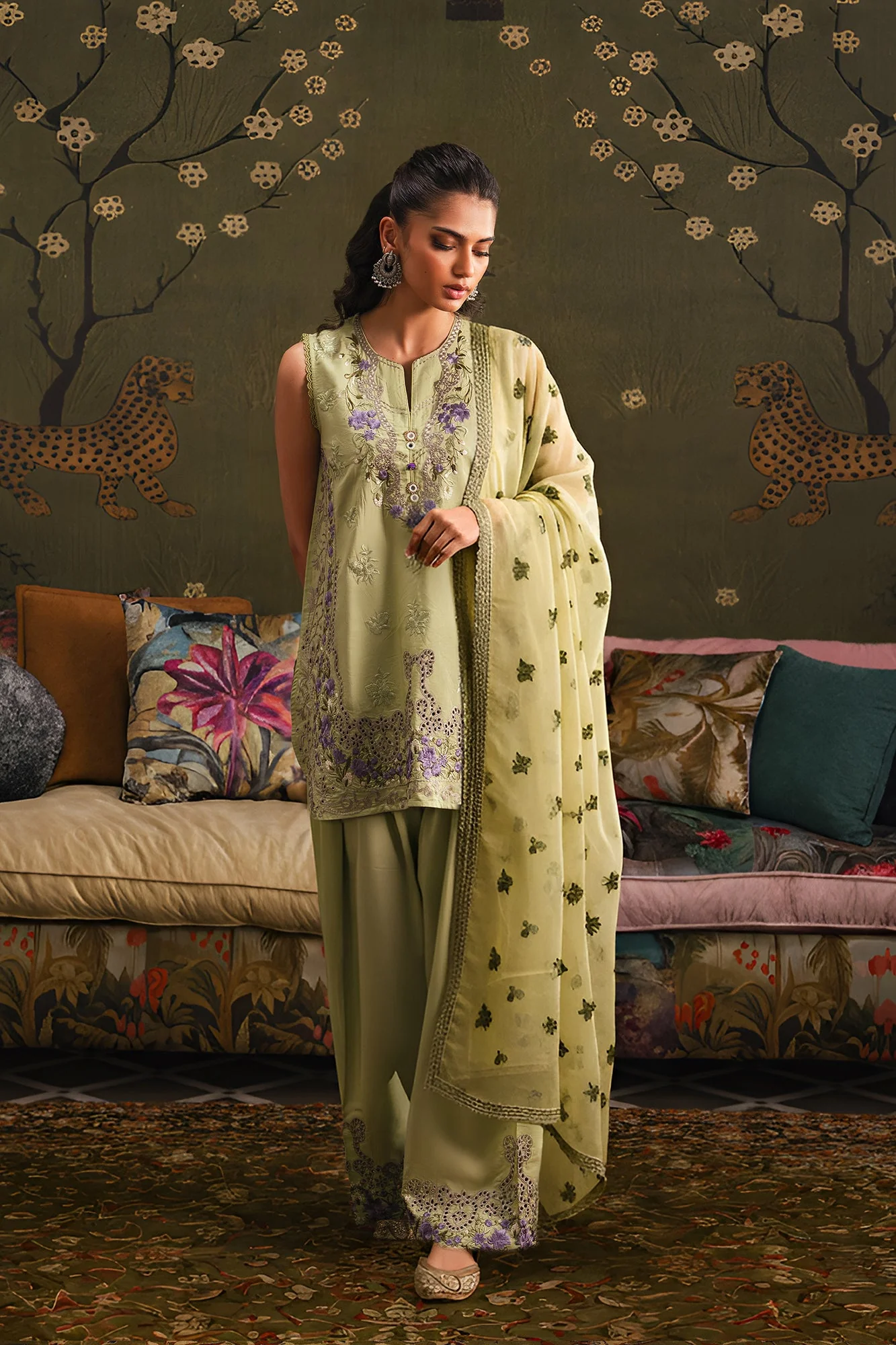 Ethnic E4132/103/518 Rozana Collection 2026