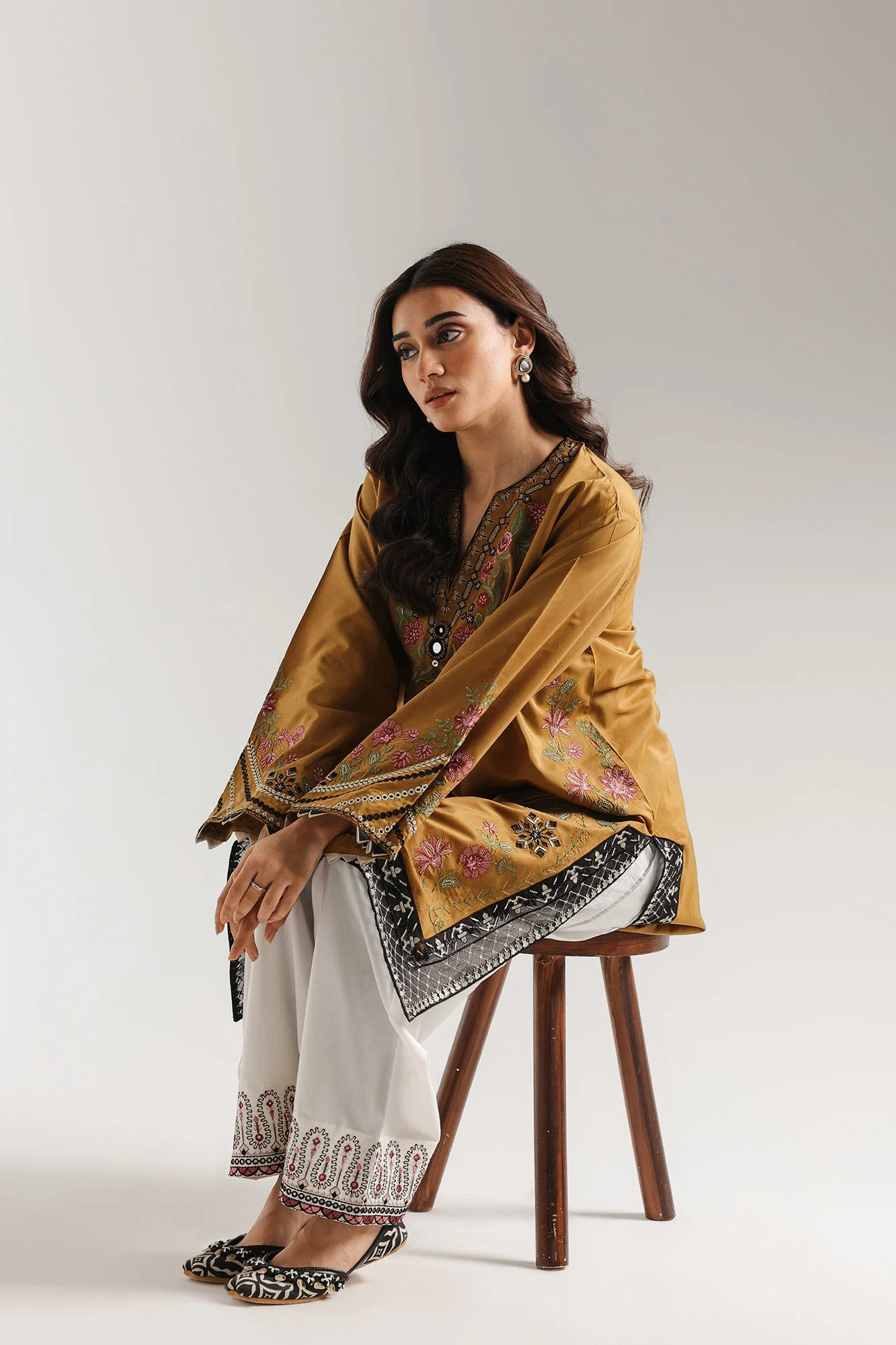 Ethnic E4220-103-217 Rozana 2026 - Image 2