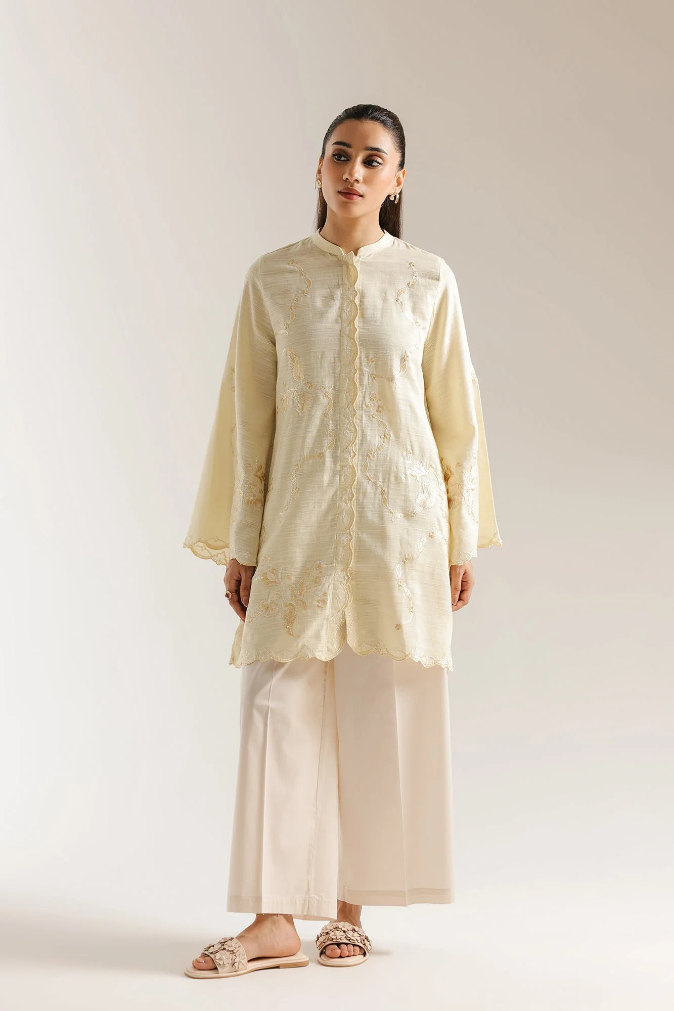 Ethnic E7649/102/902 Women Casual 2026