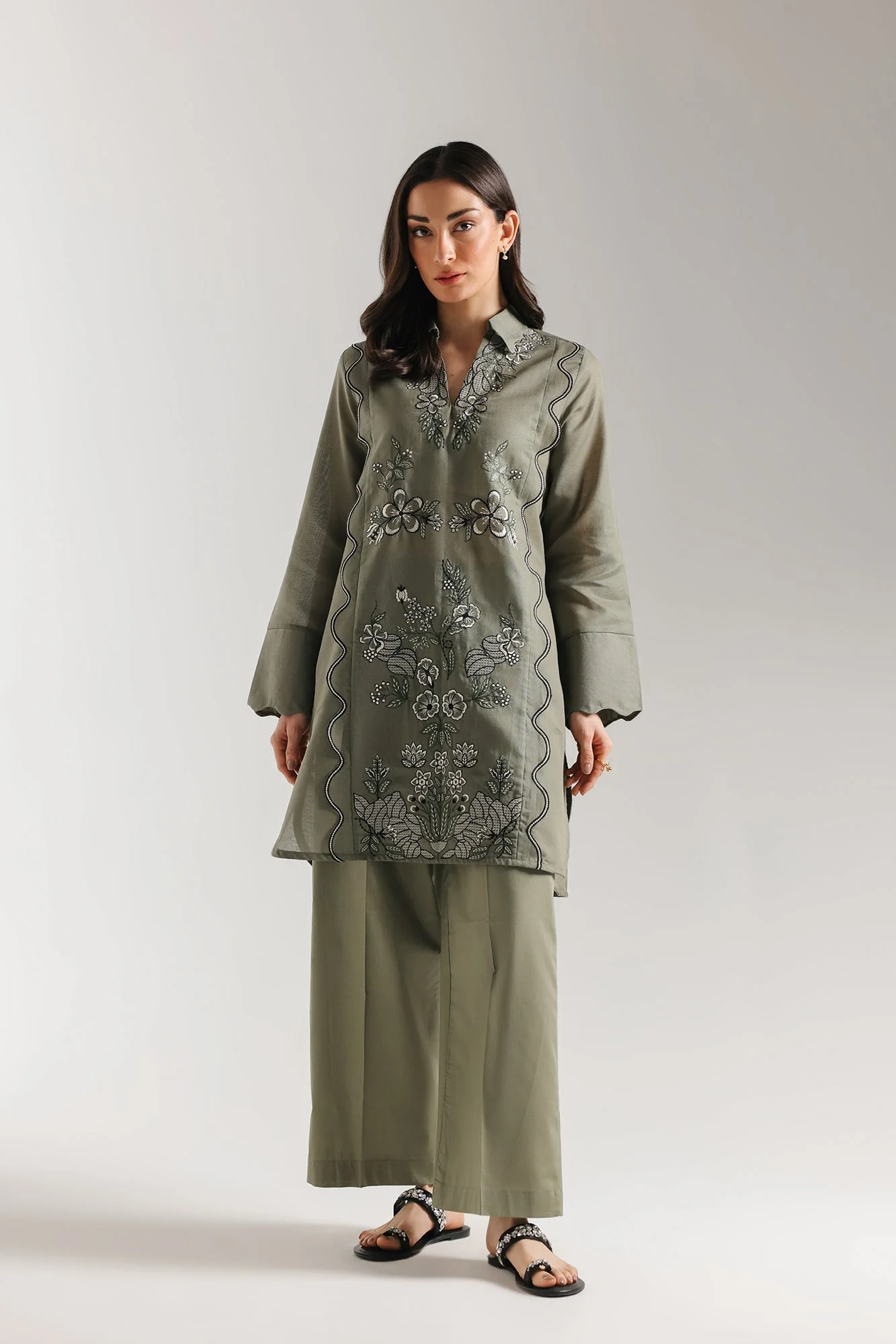 Ethnic E7695/102/701 Women Casual 2026