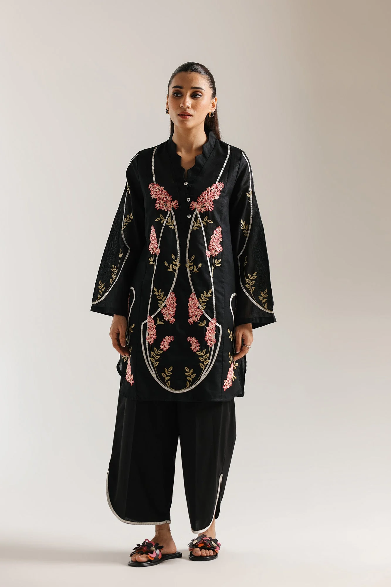 Ethnic E7698/102/901 Women Casual 2026