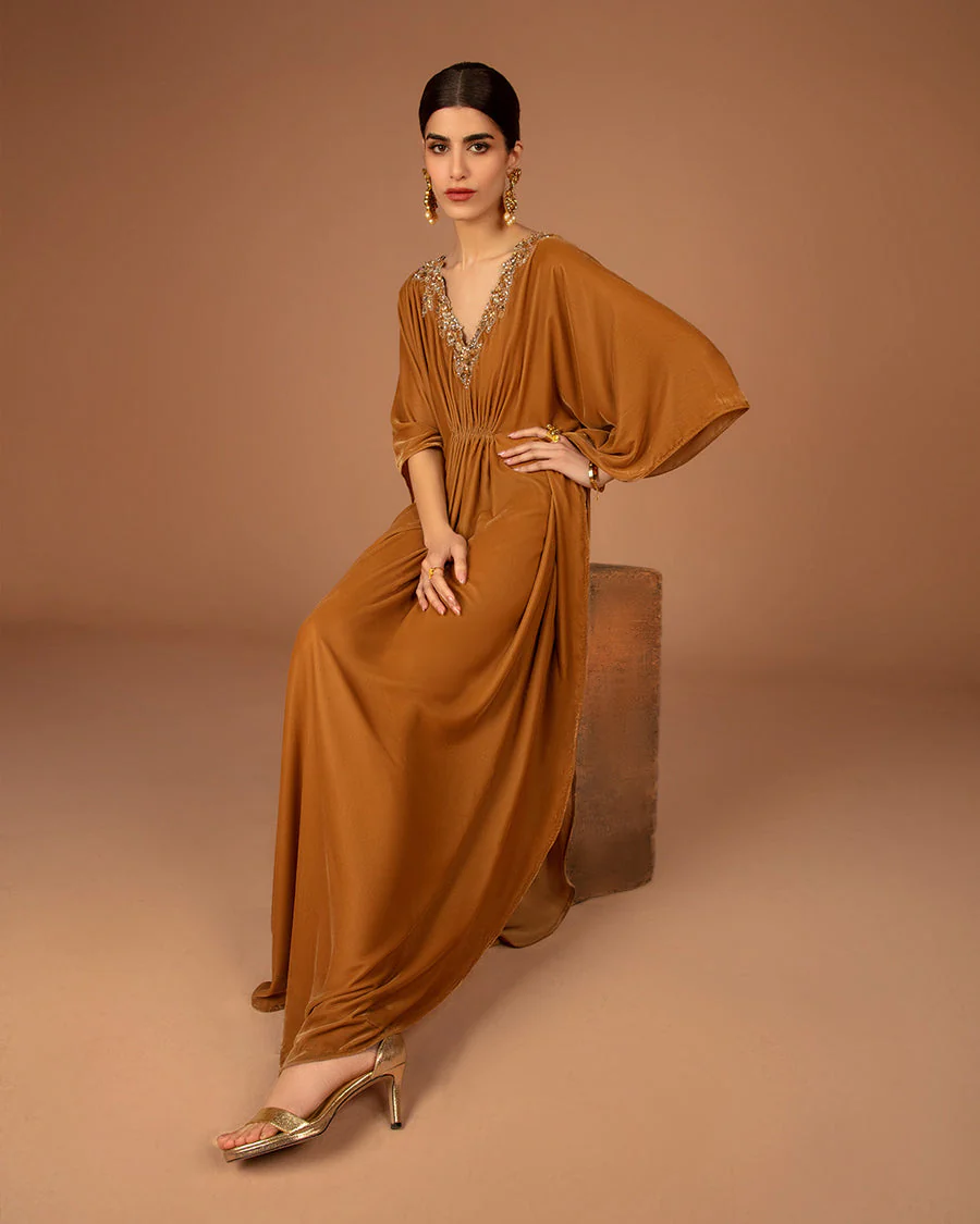 Faiza Saqlain Altin Luxe Formals 2024