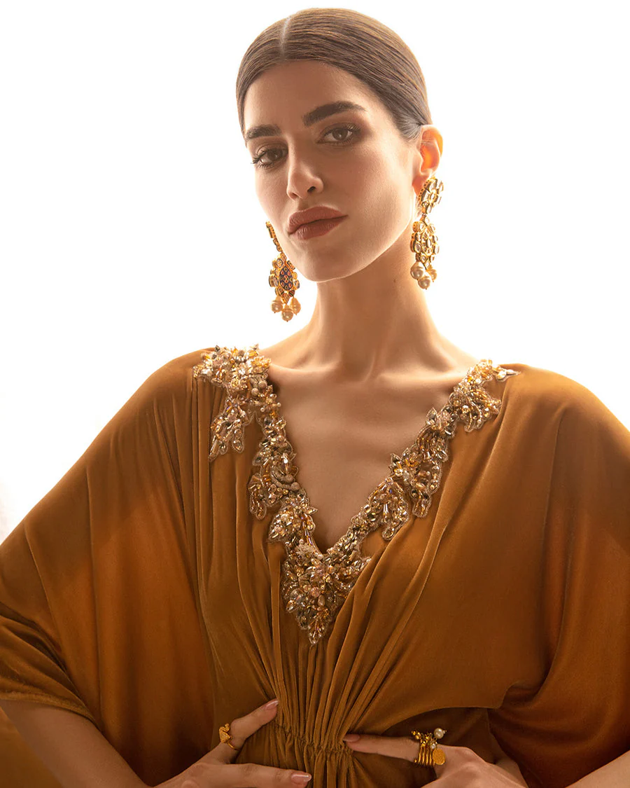 Faiza Saqlain Altin Luxe Formals 2024 - Image 2
