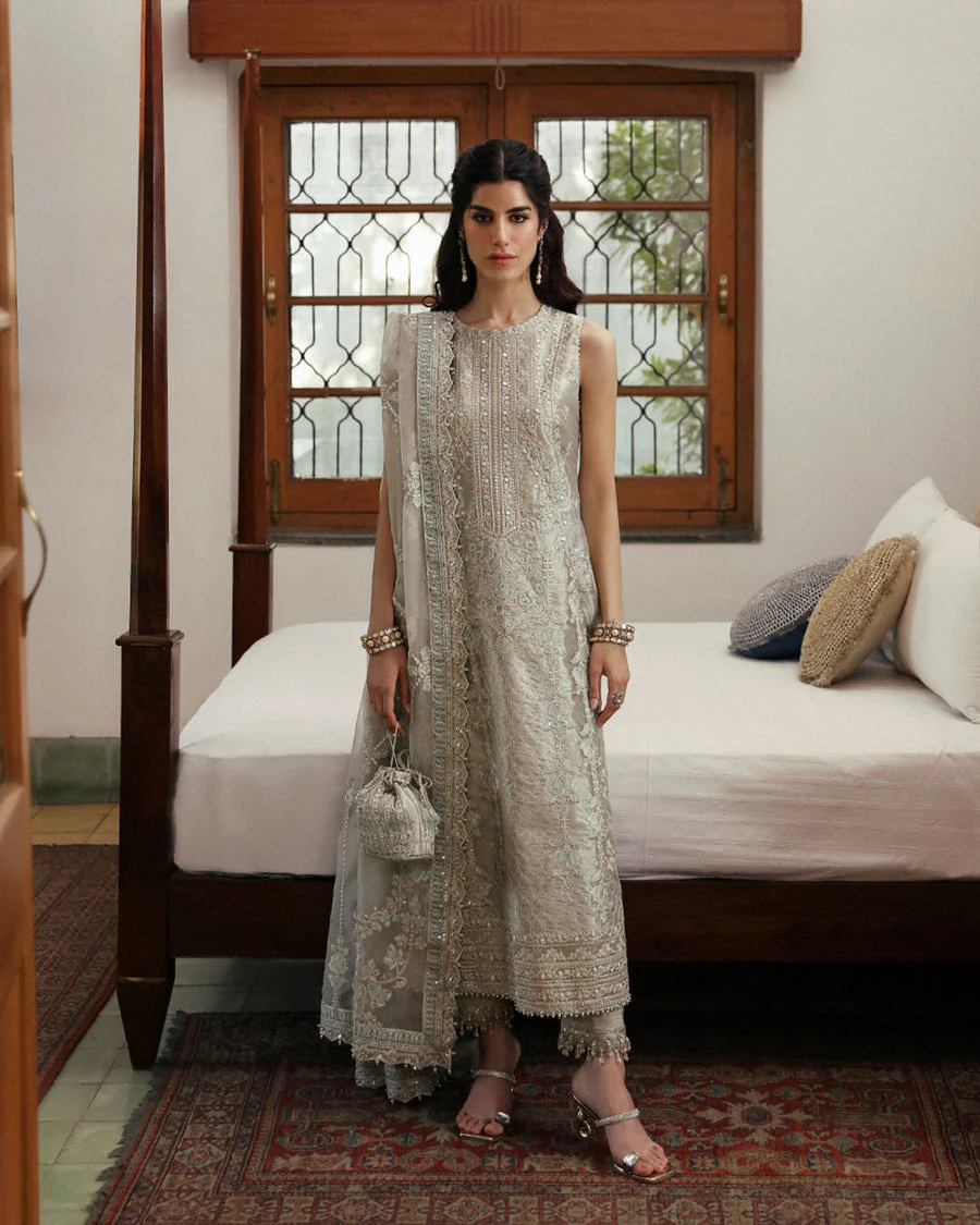 Faiza Saqlain Damaris Luxe Formals 2024
