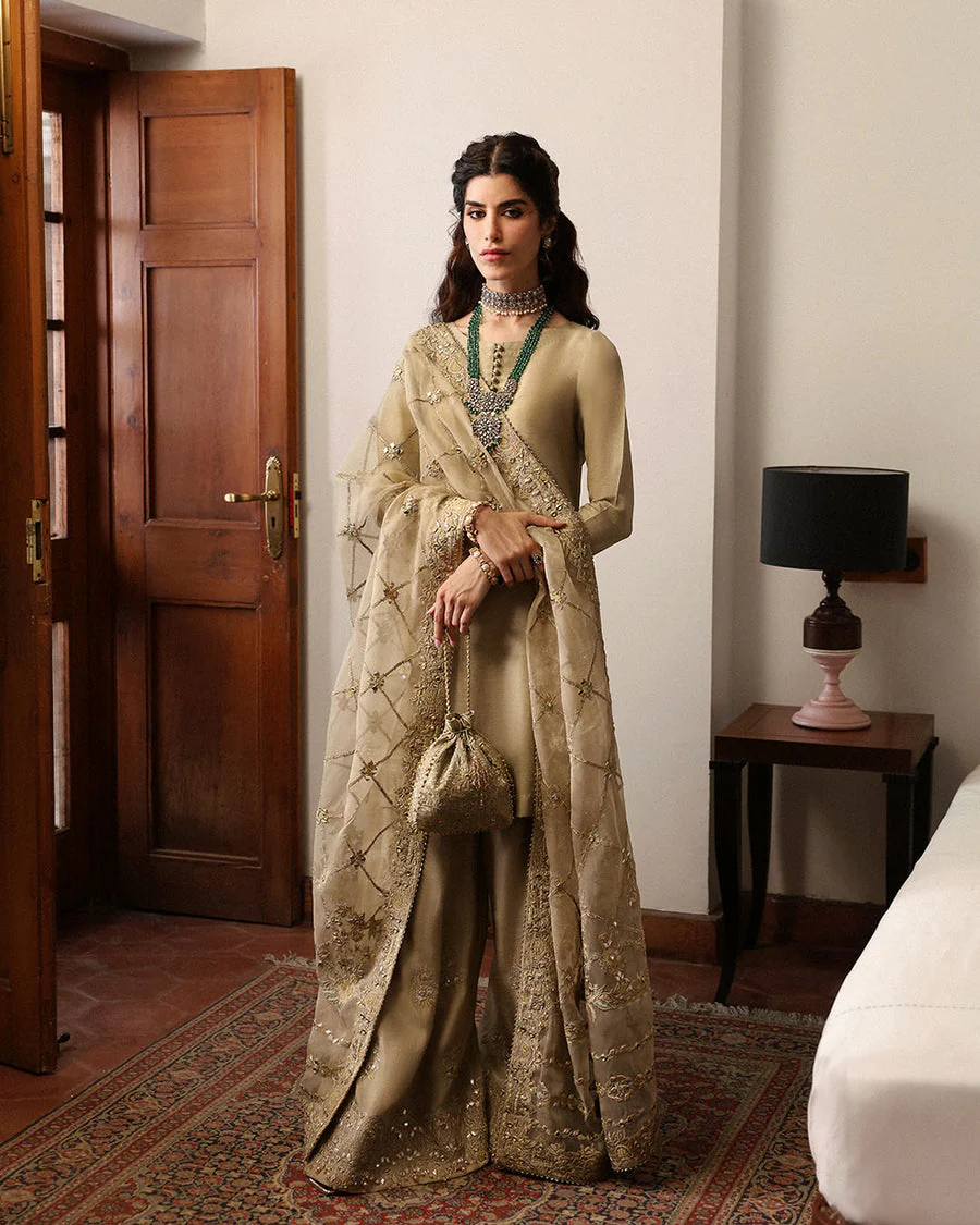 Faiza Saqlain Nainsi Luxe Formals 2024