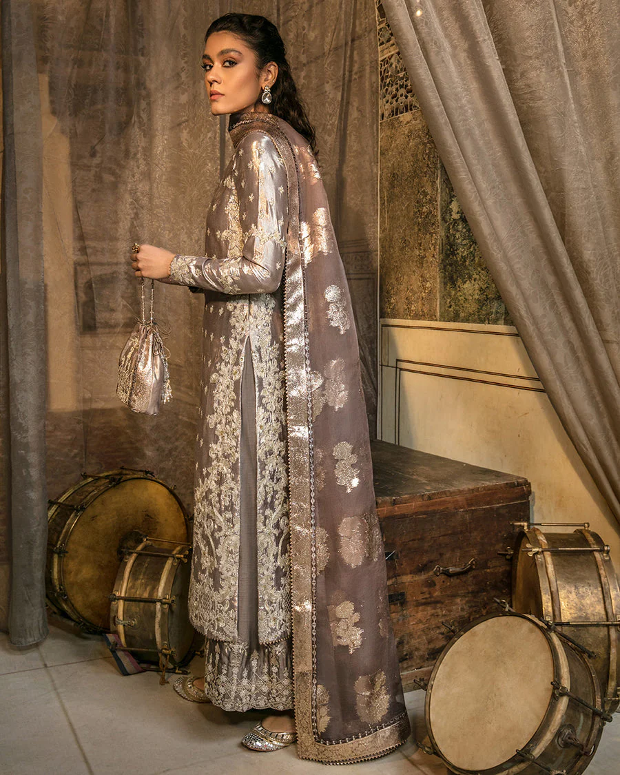 Faiza Saqlain Neesa Luxe Formals 2024 - Image 2