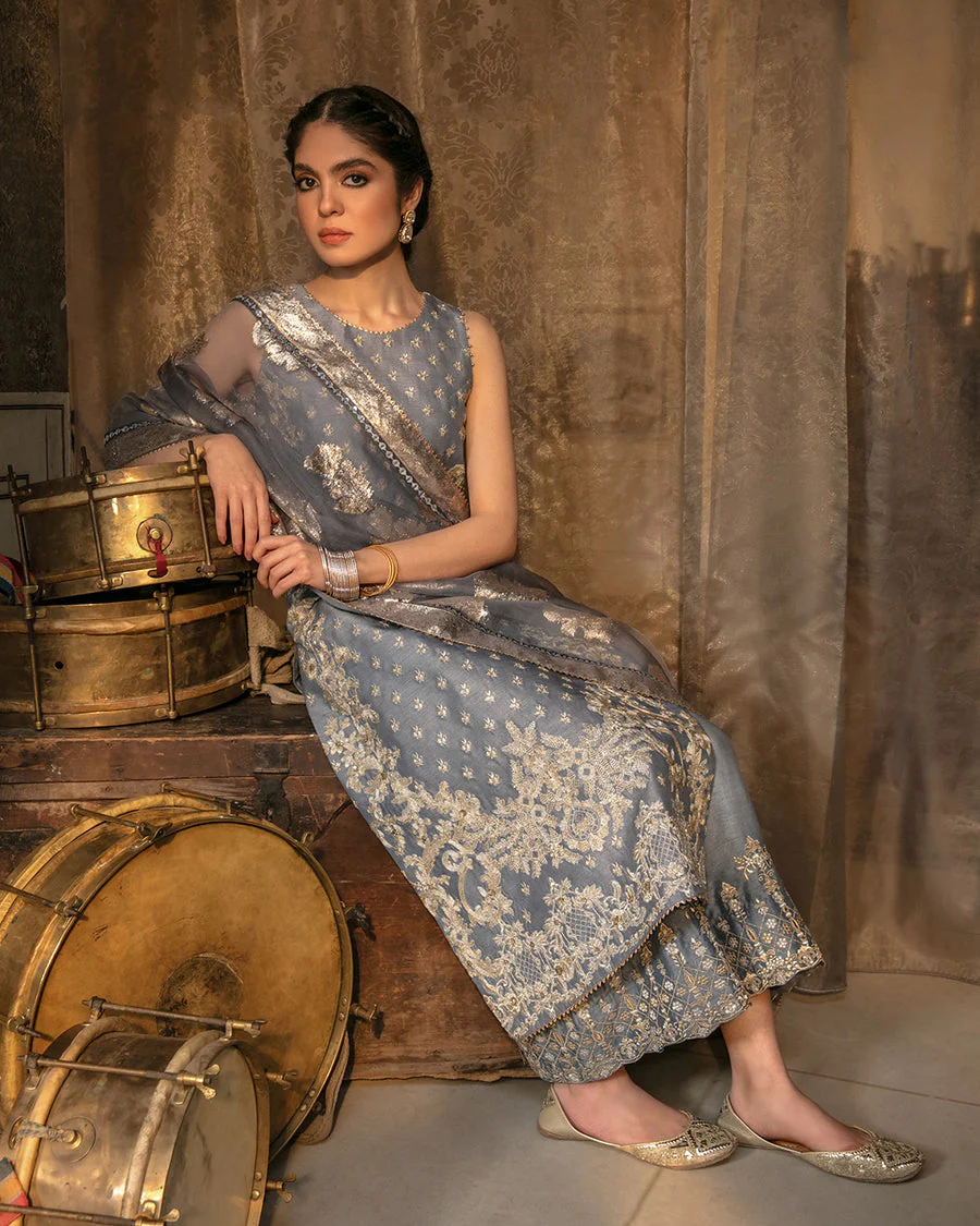 Faiza Saqlain Nuri Luxe Formals 2024 - Image 2