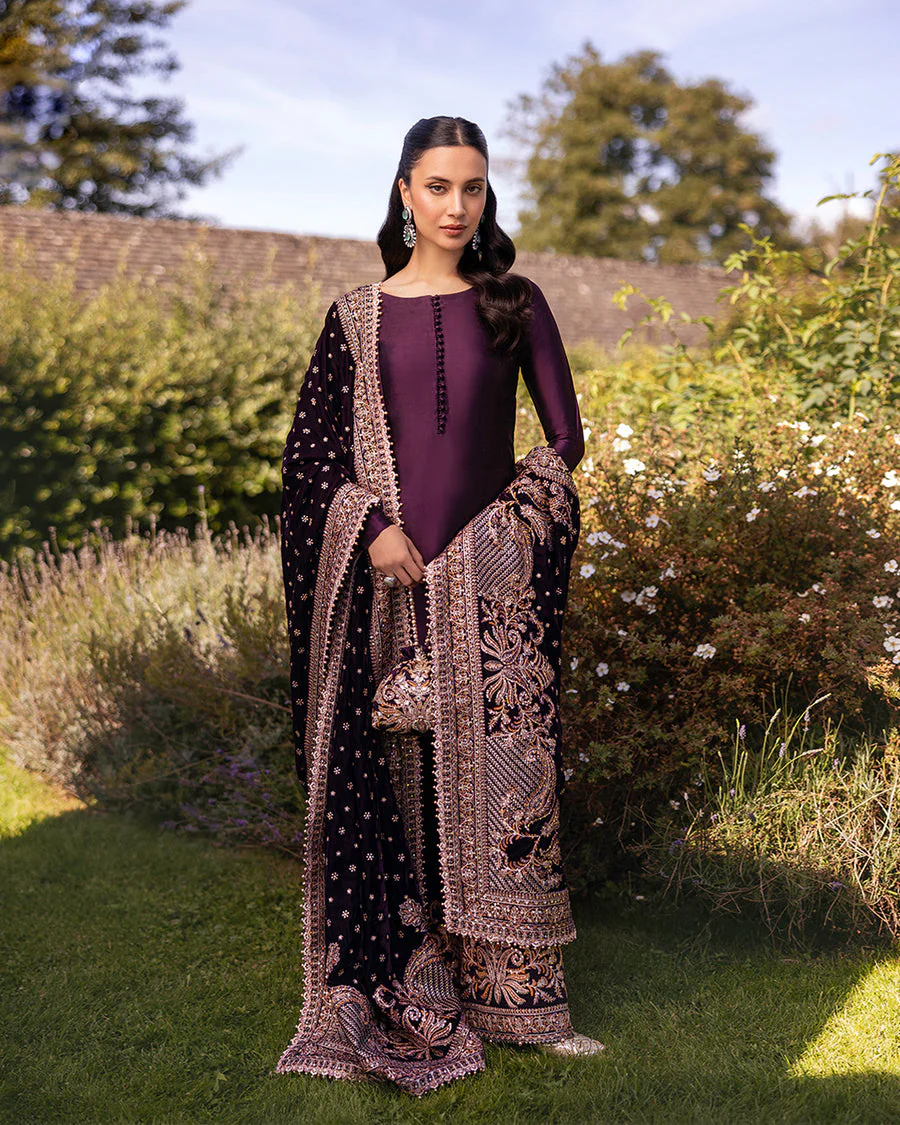 Faiza Saqlain Vespera Adeen Luxe 2025