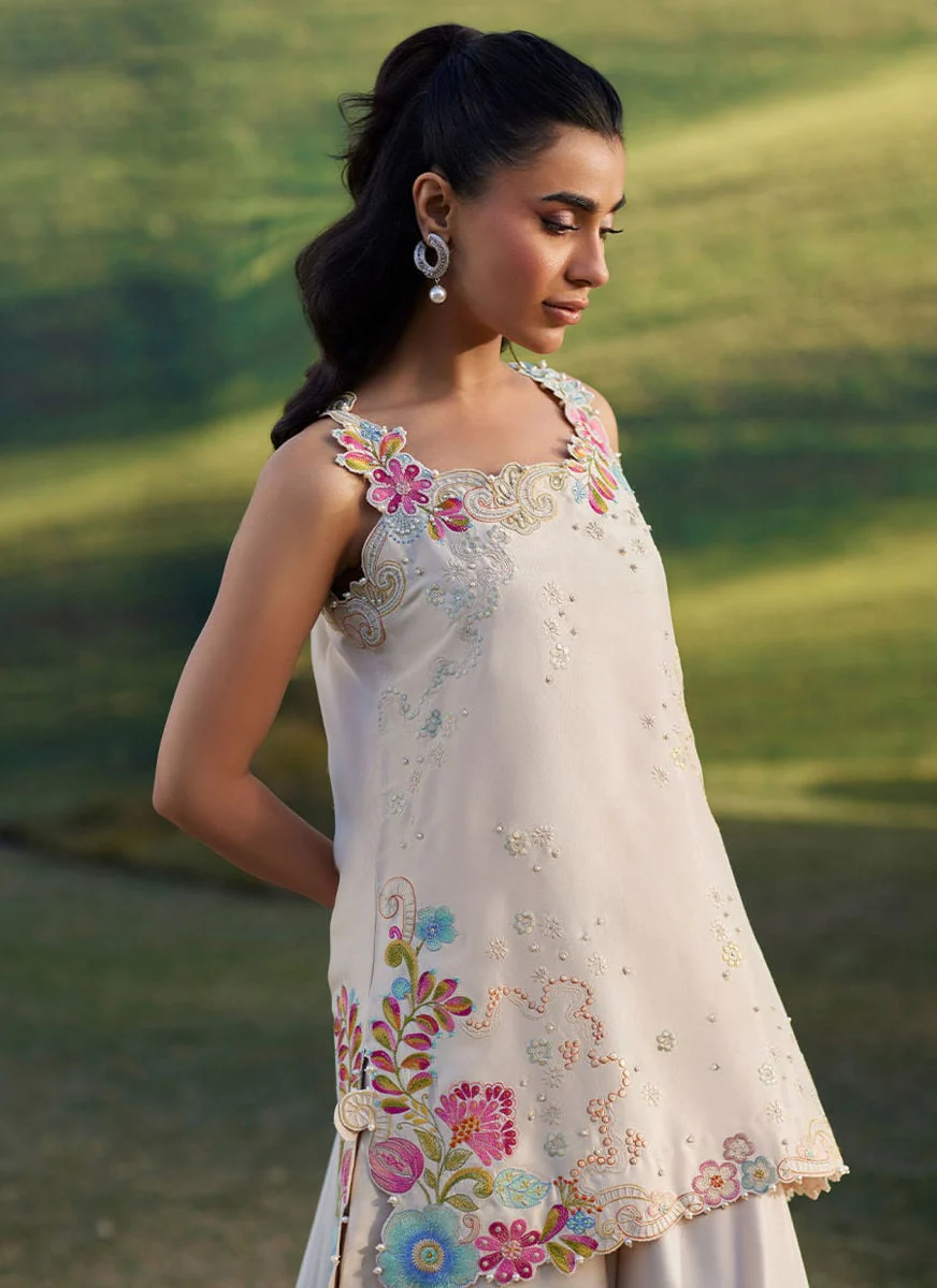 Farah Talib Aziz Aira Luna Eid 2026 - Image 2
