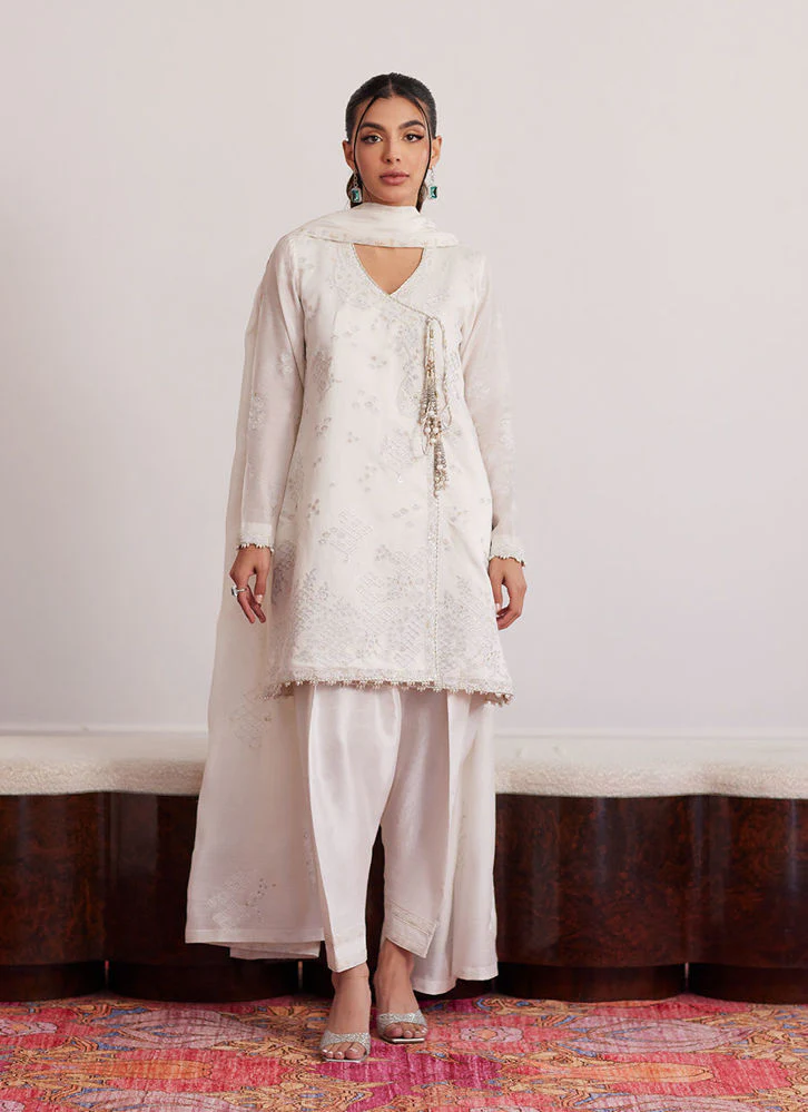 Farah Talib Aziz Calla Ivory Angarkha And Dupatta Luna Eid Edition 2025