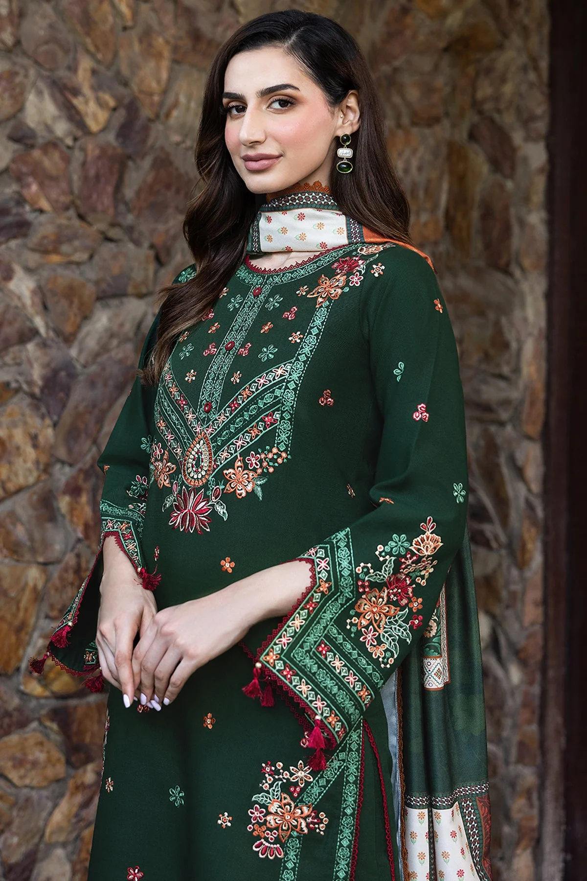 Farahsa Daisywink Fall Winter Collection 2025 - Image 2