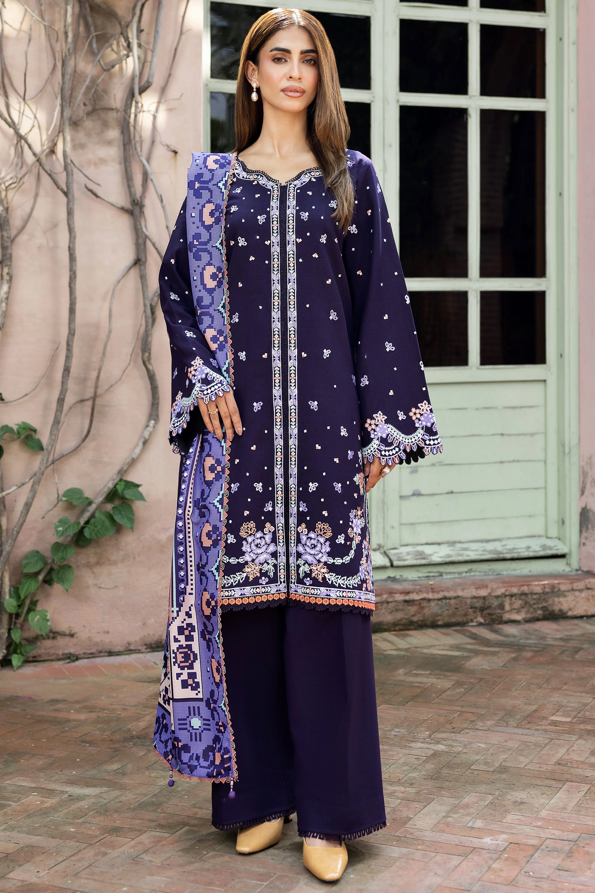 Farahsa Dewsay Fall Winter Collection 2025