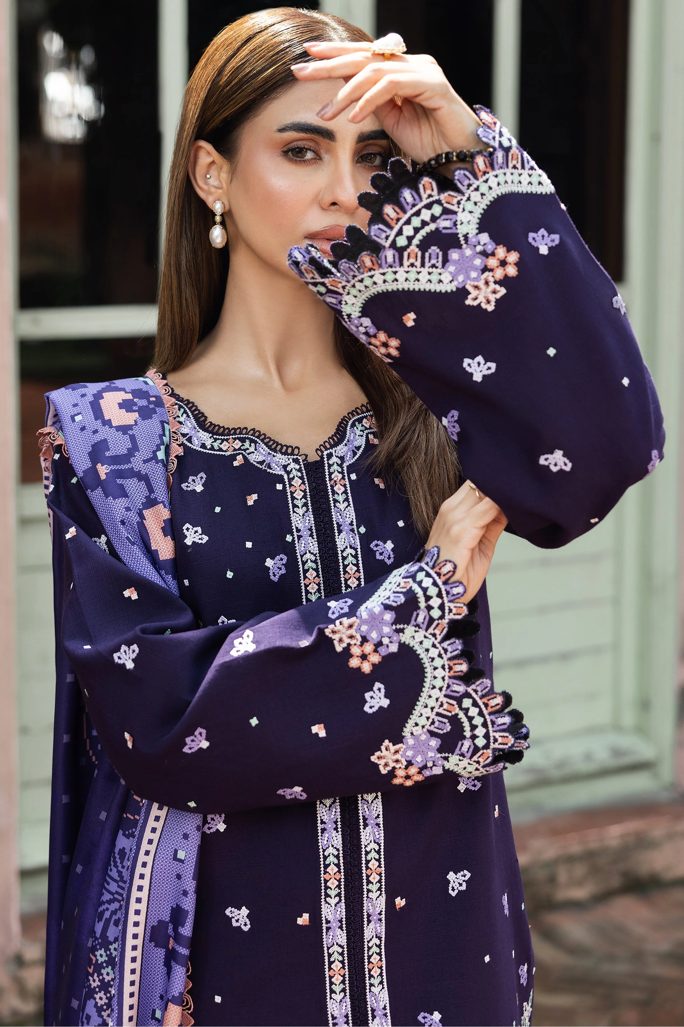 Farahsa Dewsay Fall Winter Collection 2025 - Image 2