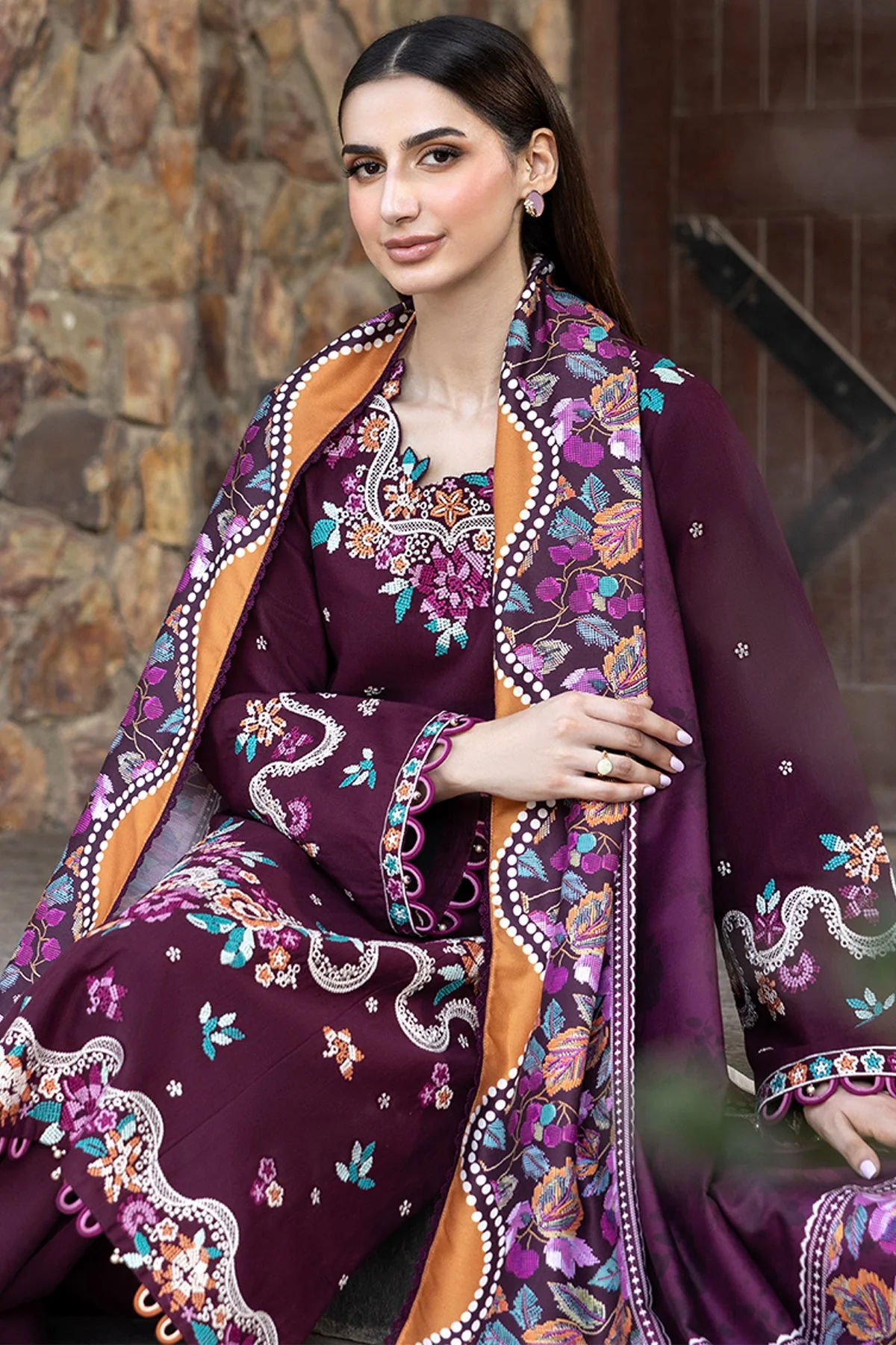 Farahsa Pheona Fall Winter Collection 2025 - Image 2