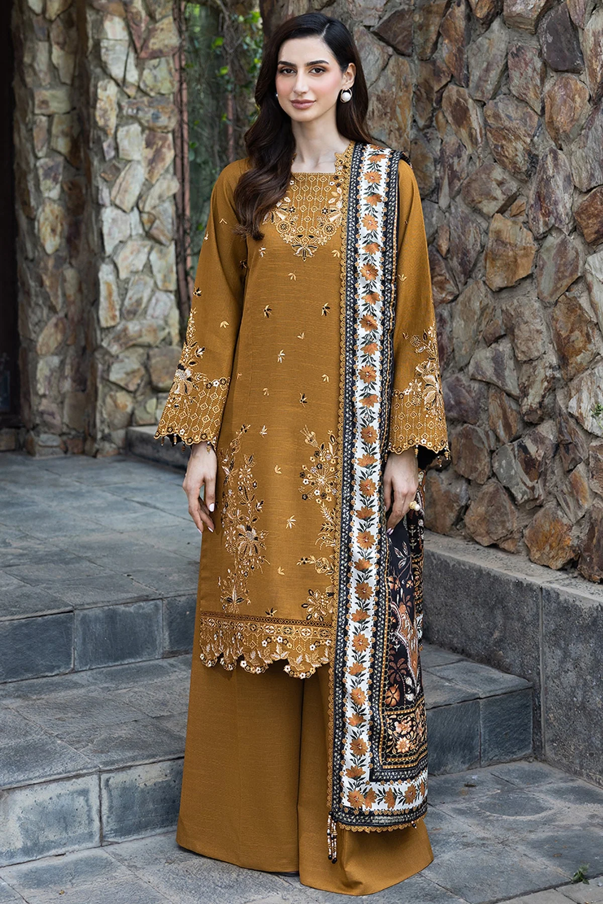 Farahsa Sundune Fall Winter Collection 2025