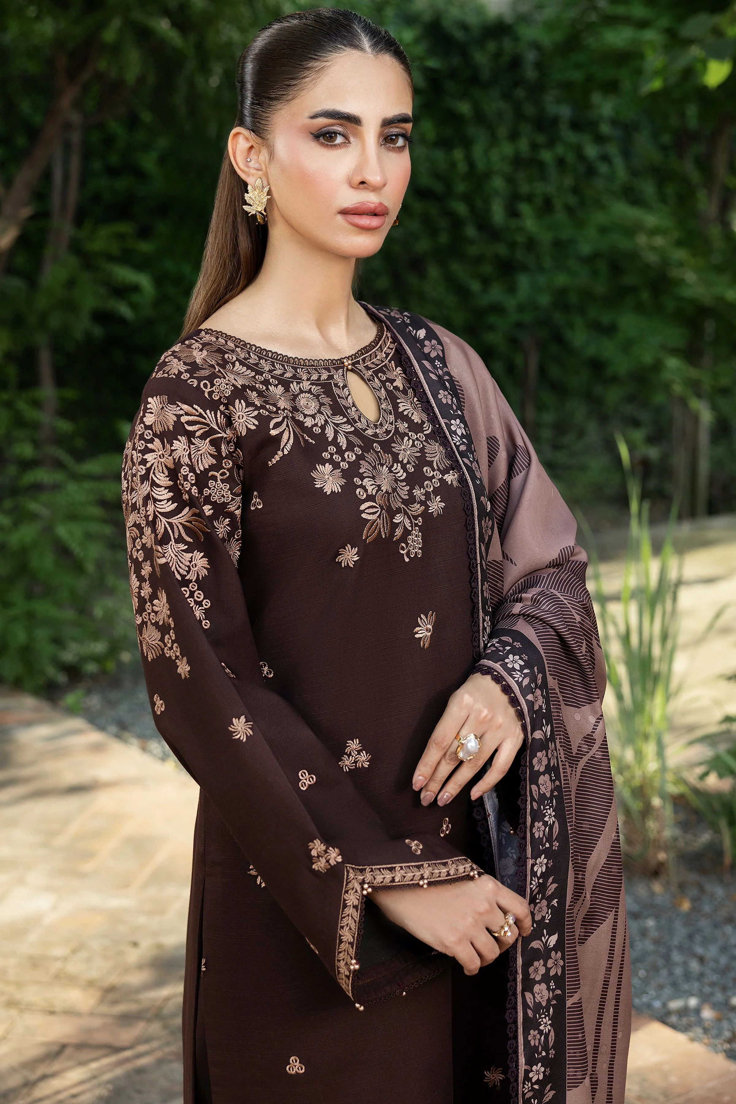 Farahsa Woodmist Fall Winter Collection 2025 - Image 2