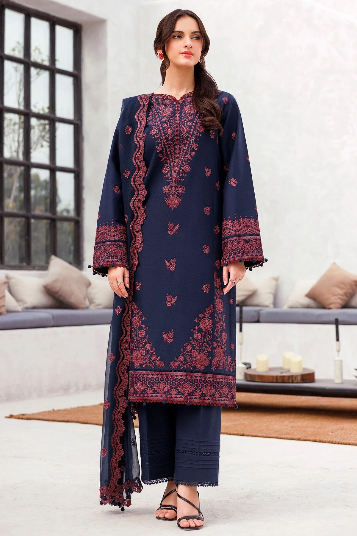 Farasha Cobalt Charm Bahar 2025