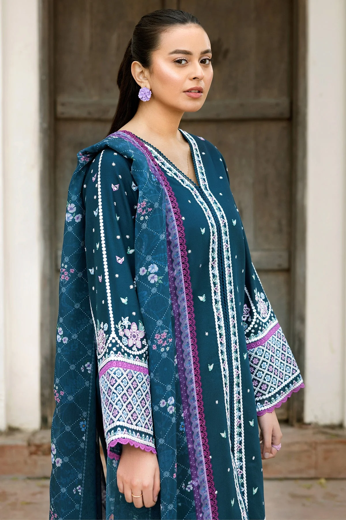 Farasha Online Blue Allure Summer Weaves Embroidered lawn 2025 - Image 2