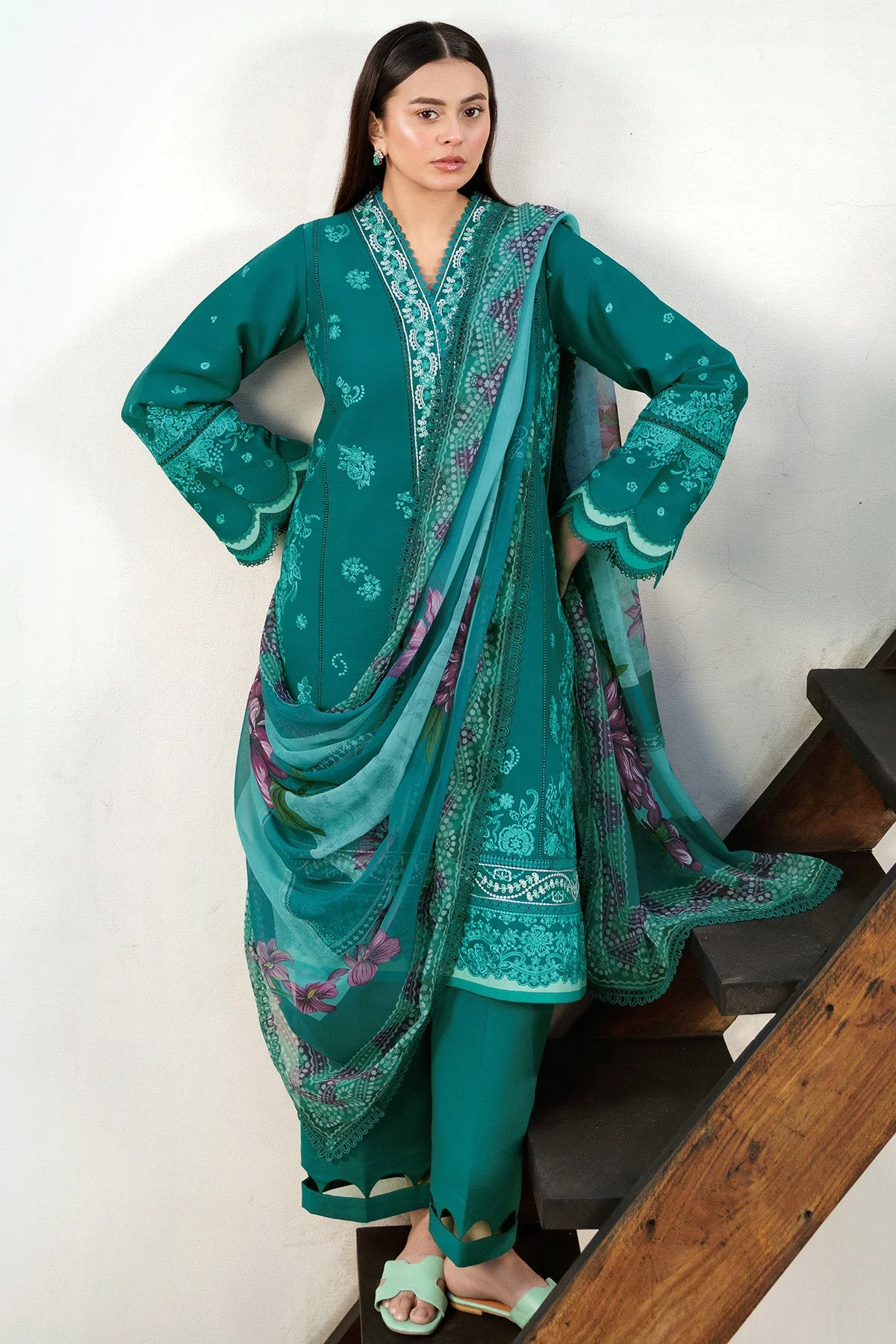 Farasha Online Dewy Teal Summer Weaves Embroidered lawn 2025