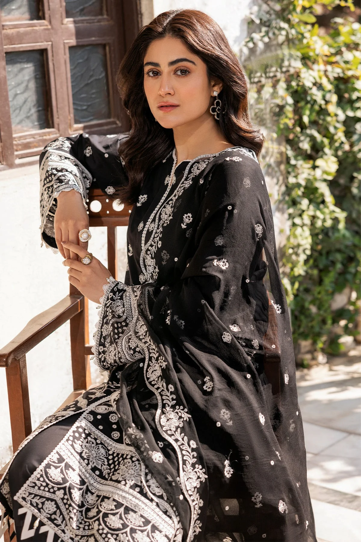 Farasha Online Midnight Glow Summer Weaves Embroidered lawn 2025 - Image 2