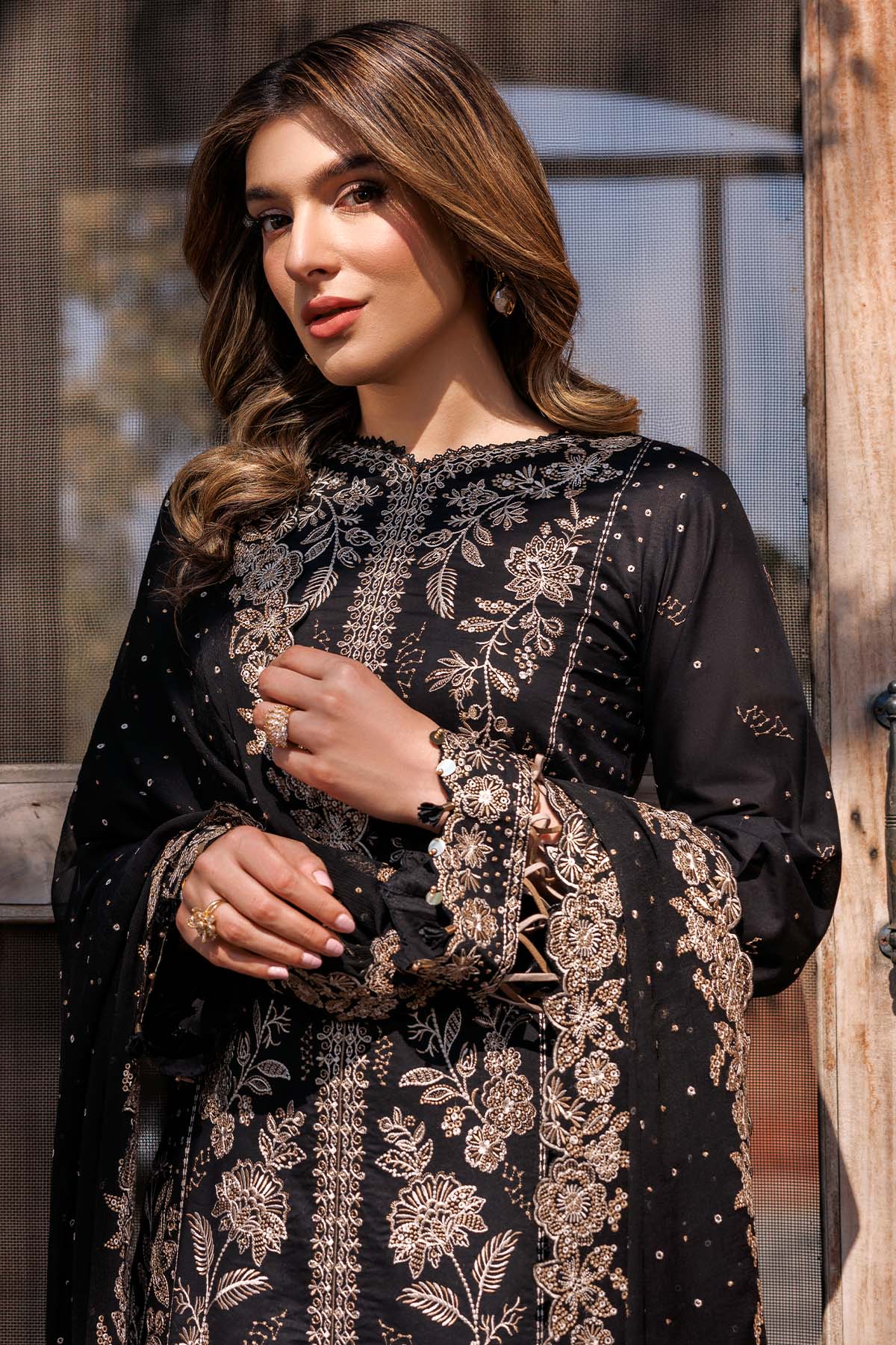 Farasha Online Raven Aura Summer Weaves Embroidered lawn 2025 - Image 2