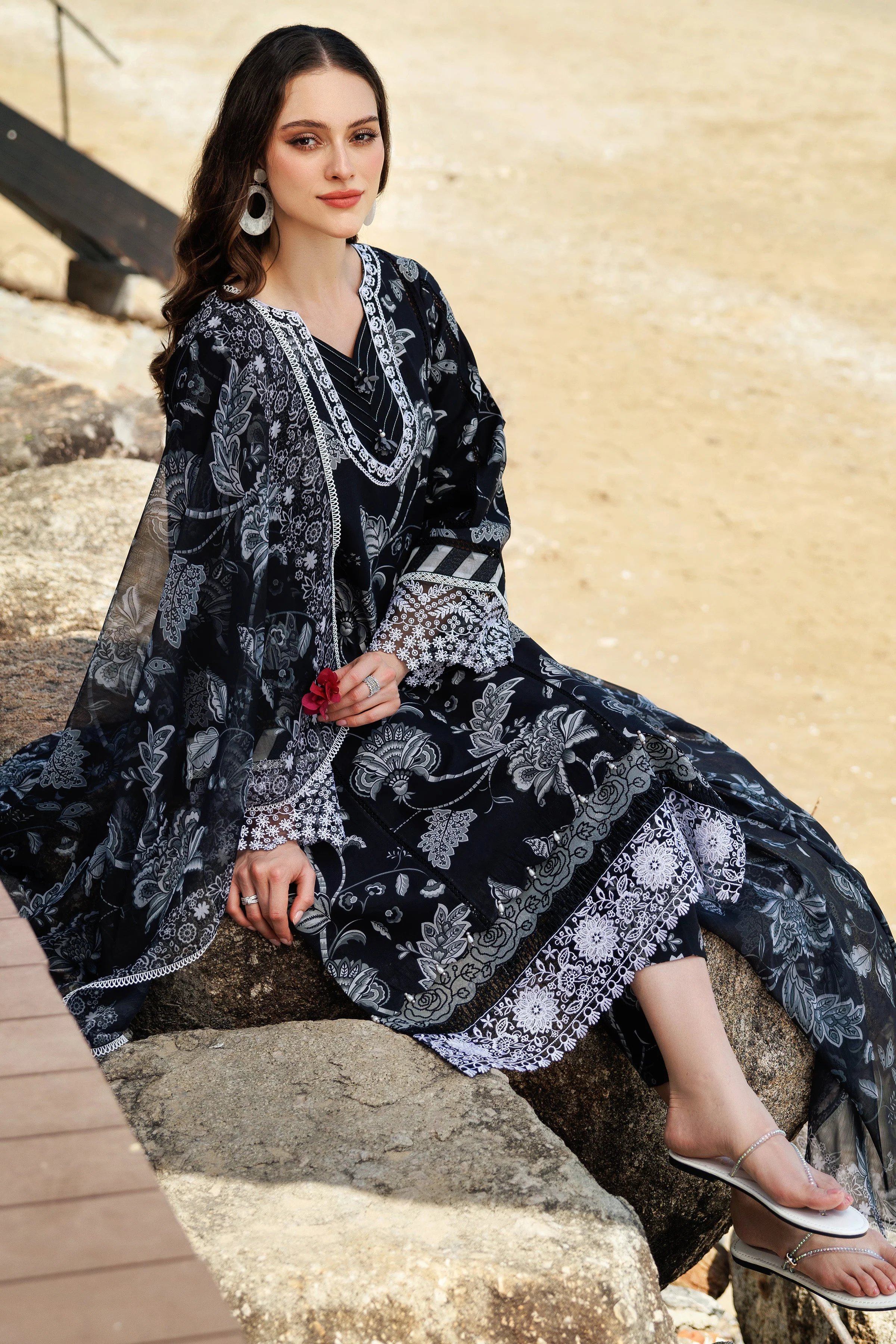 Farasha Online Sable Dusk Aurea Eid Summer Collection 2025 - Image 2