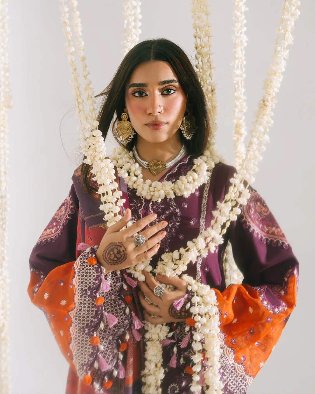 Fiona Gulnaar Jeevan Luxury Karandi Collection 2025 - Image 2