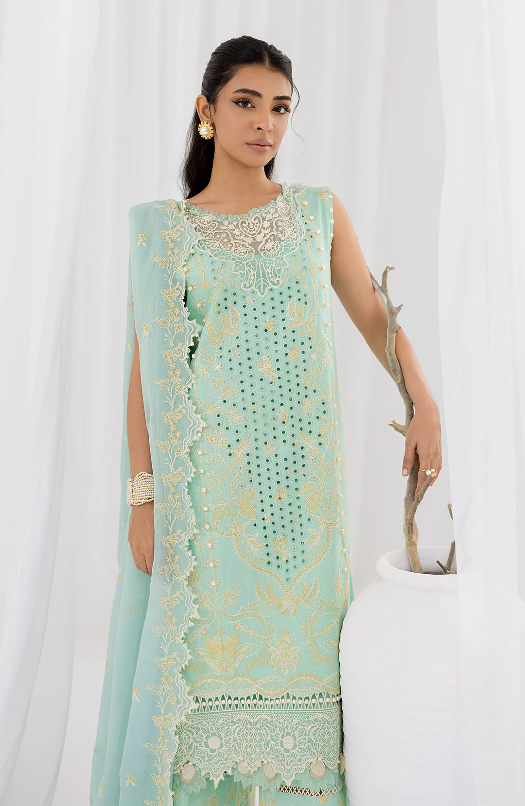 Fiona  Nevida Solace Luxury Lawn 2025 - Image 2