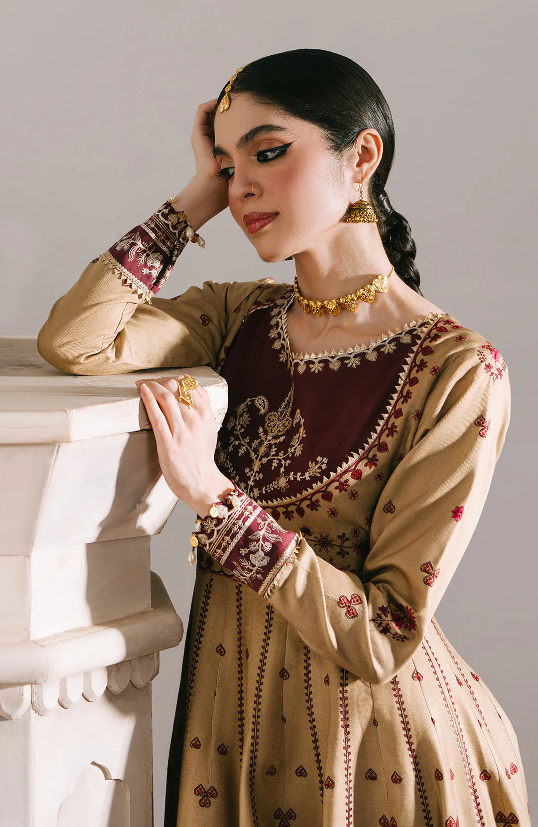 Fiona Nudeh Jeevan Luxury Karandi Collection 2025 - Image 2