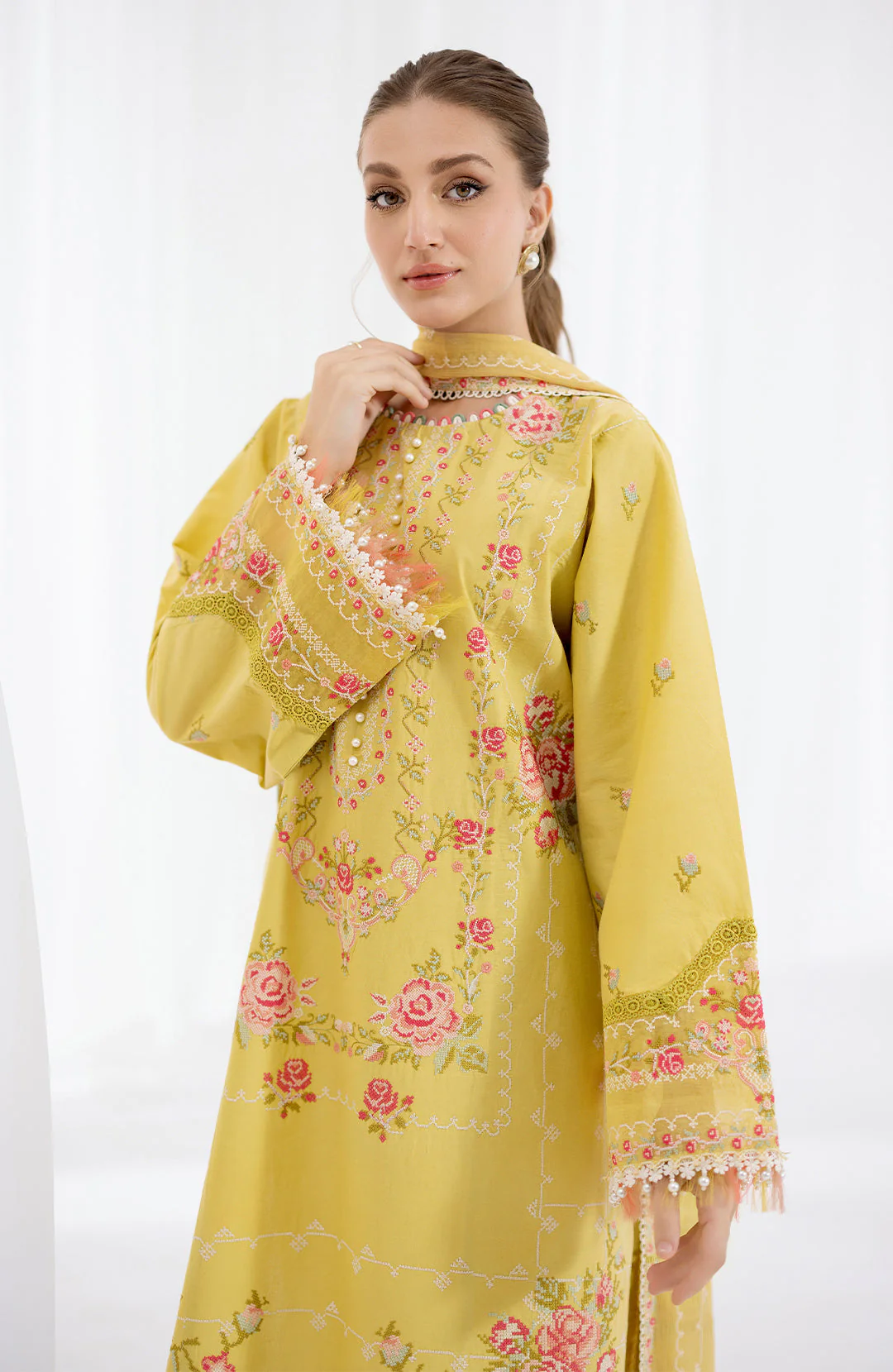 Fiona Solene Solace Luxury Lawn 2025 - Image 2