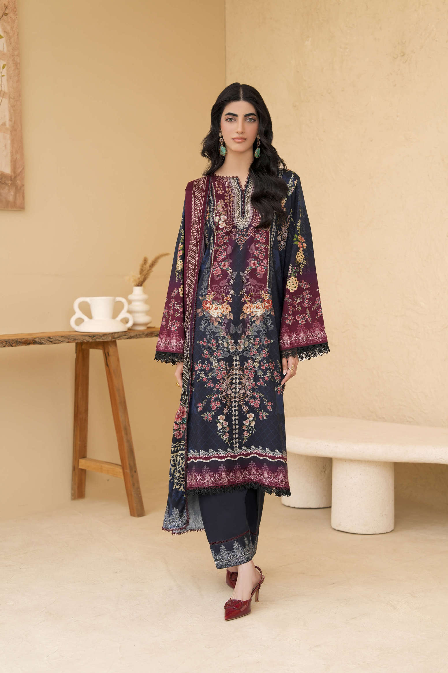 Firdous Resham Lumen - D940 Lumen Linen 0