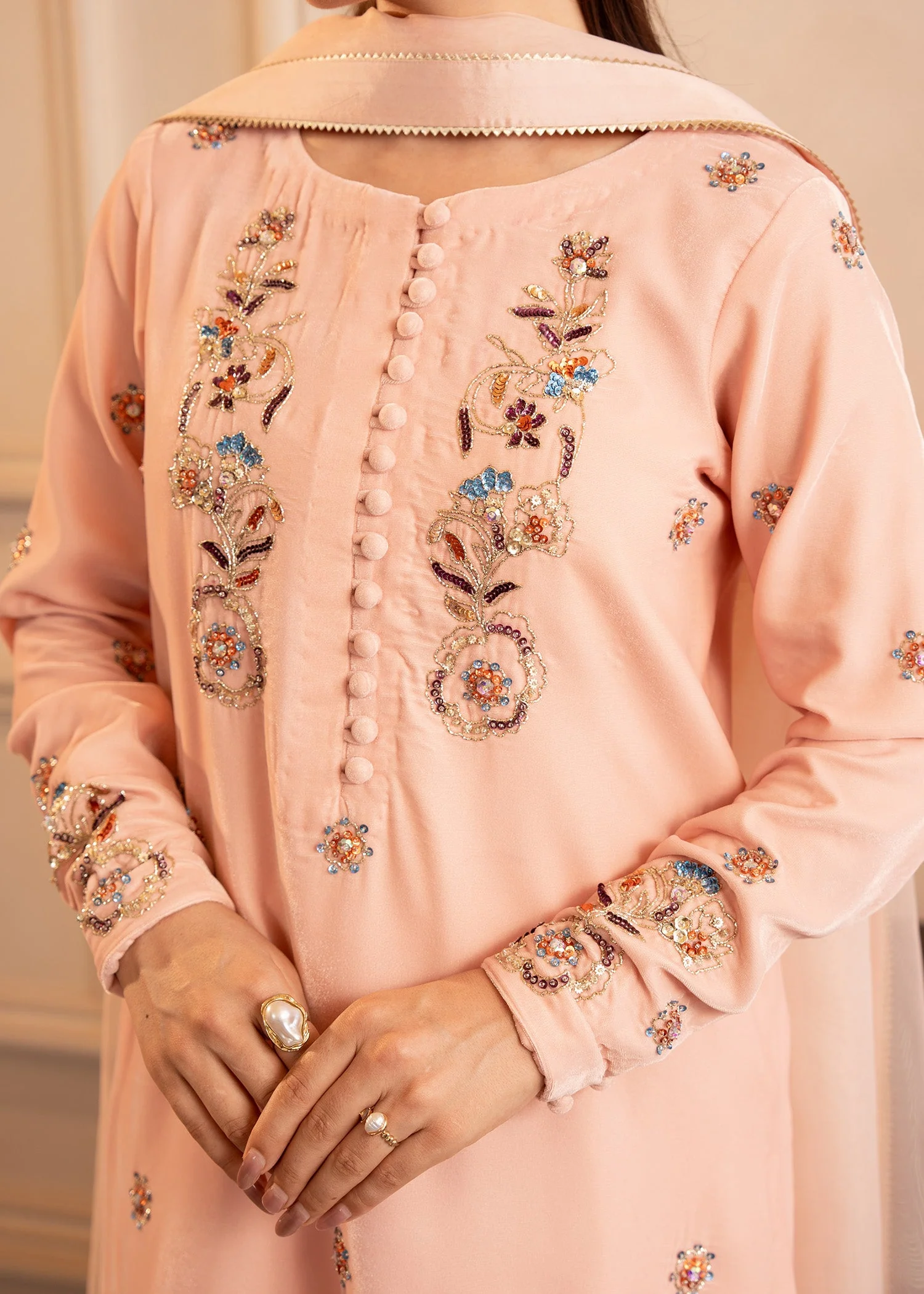 Fozia Khalid Bloom The Velvet Edit 2025 - Image 2