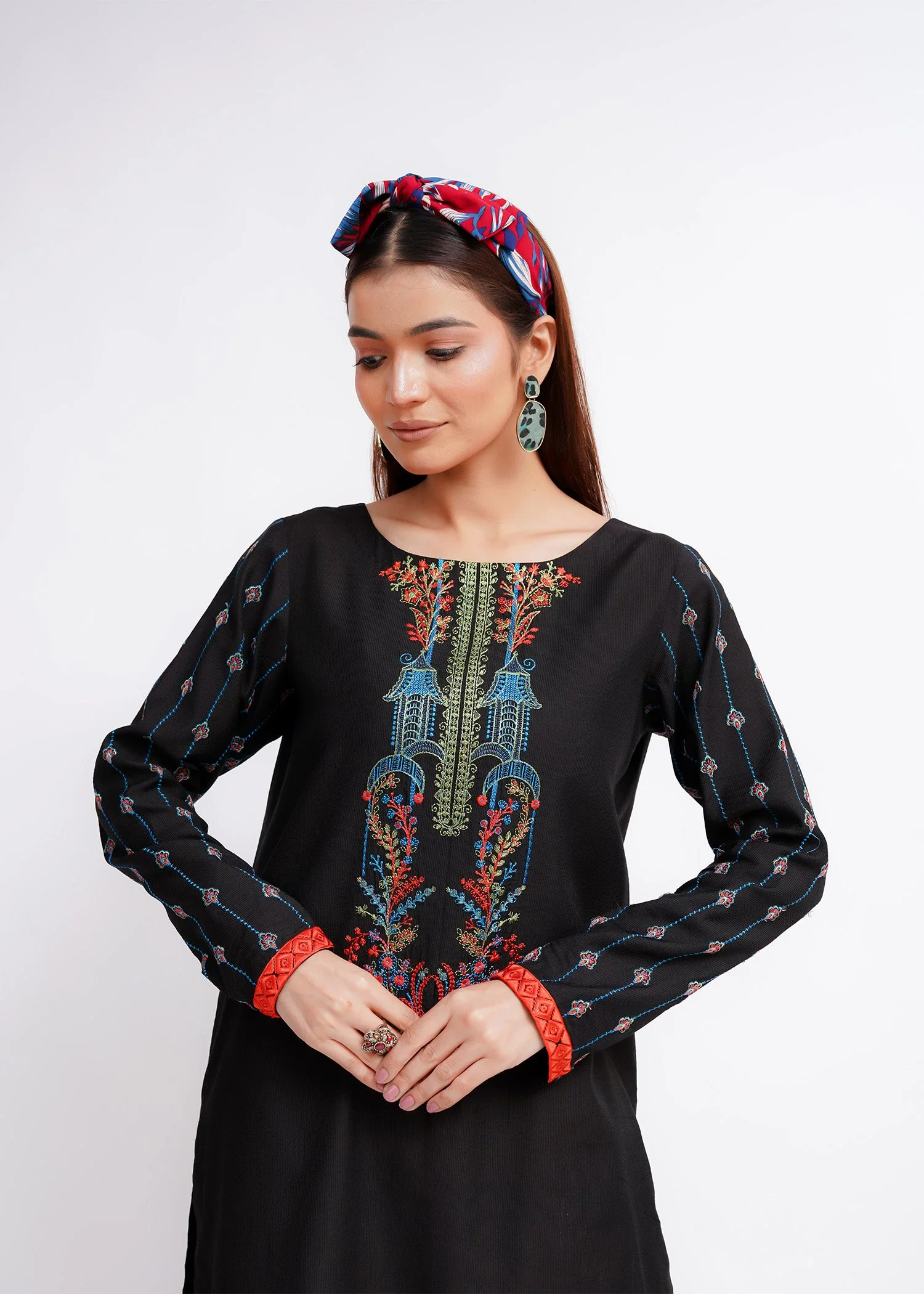 Fozia Khalid Jiva Basic Edit 2025 - Image 2