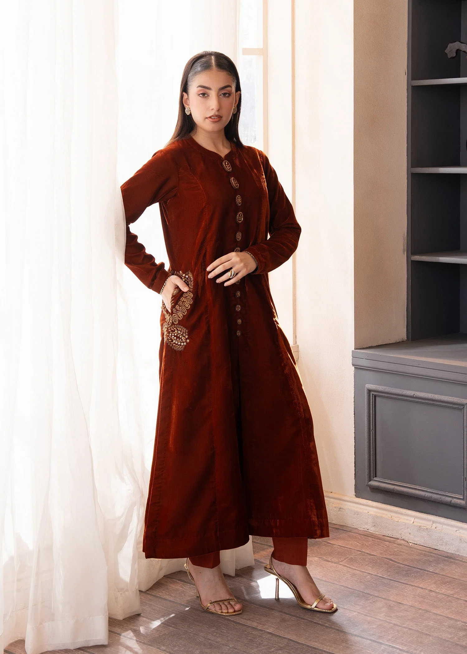 Fozia Khalid Mocha Luxe The Velvet Edit 2025 - Image 2