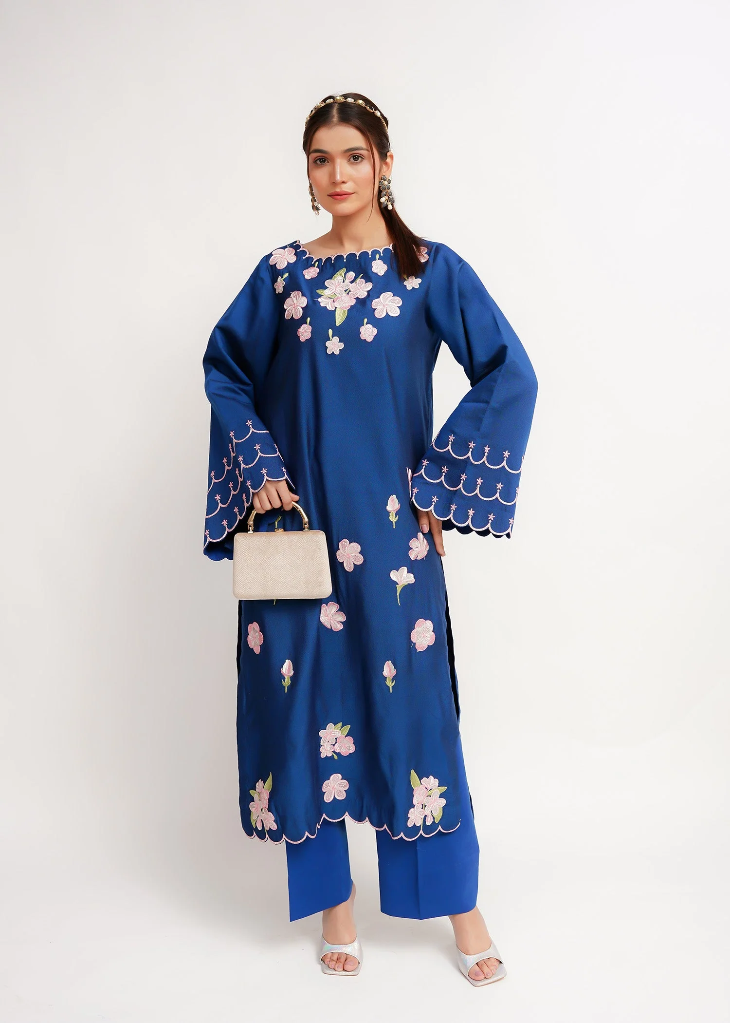 Fozia Khalid Nyrii Basic Edit 2025