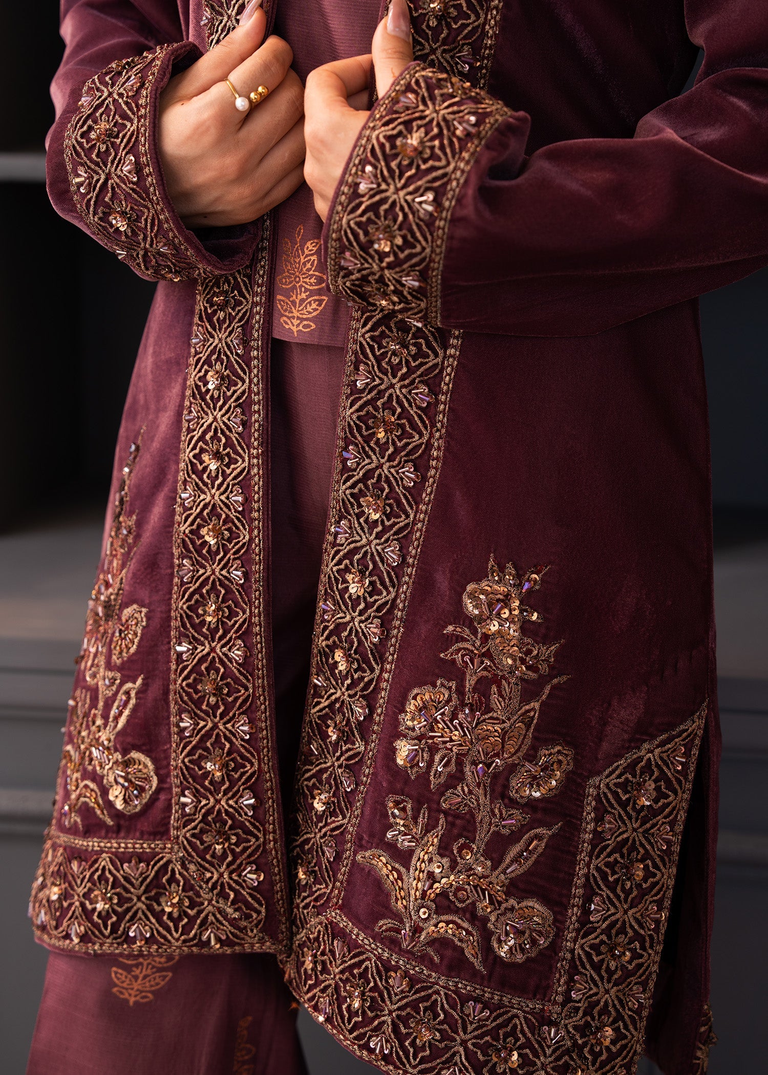 Fozia Khalid Opal Mist The Velvet Edit 2025 - Image 2