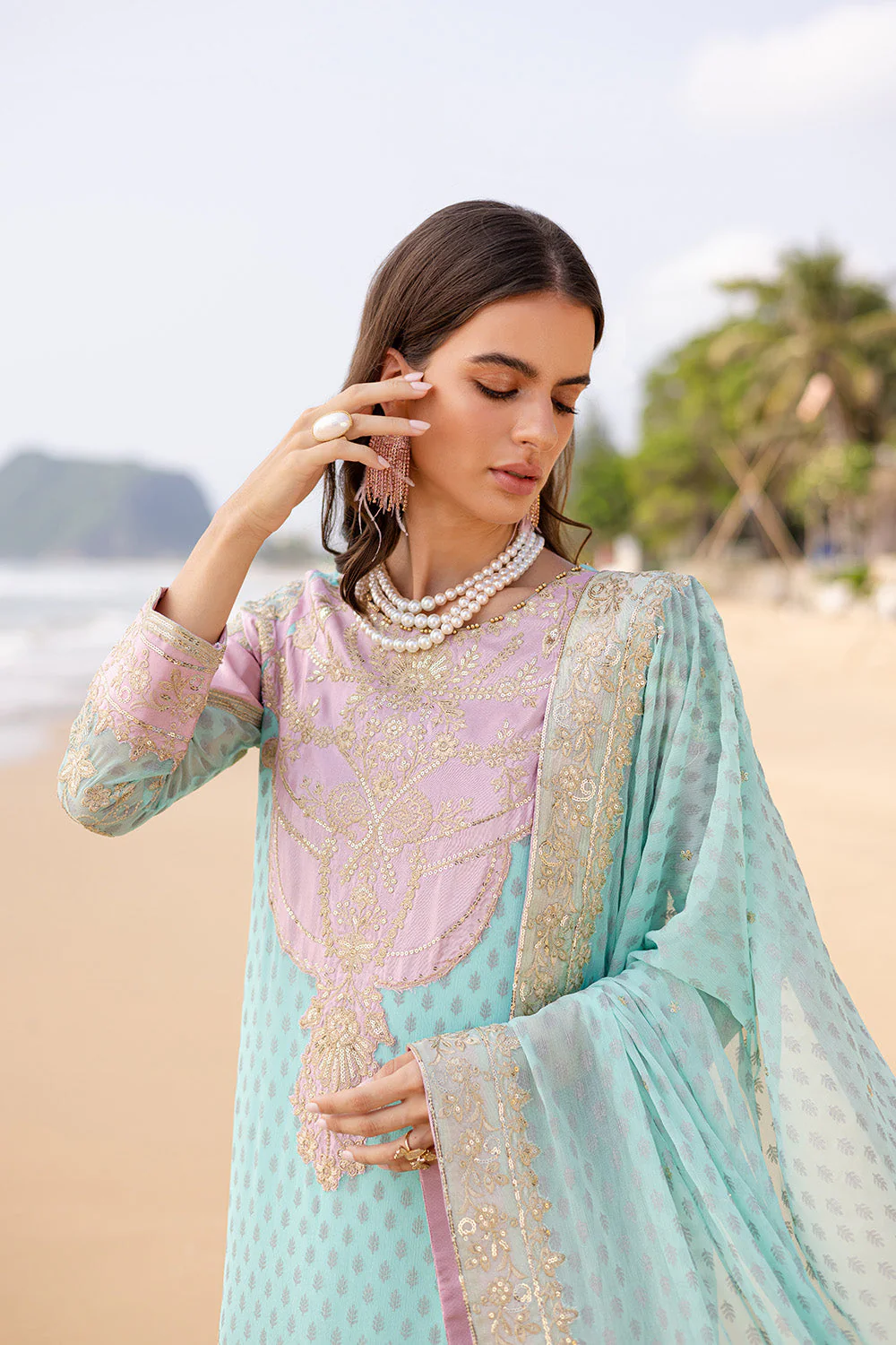 Freesia Premium Aarohi - FW40056 Zyra Embroidered Chiffon 2025 - Image 2