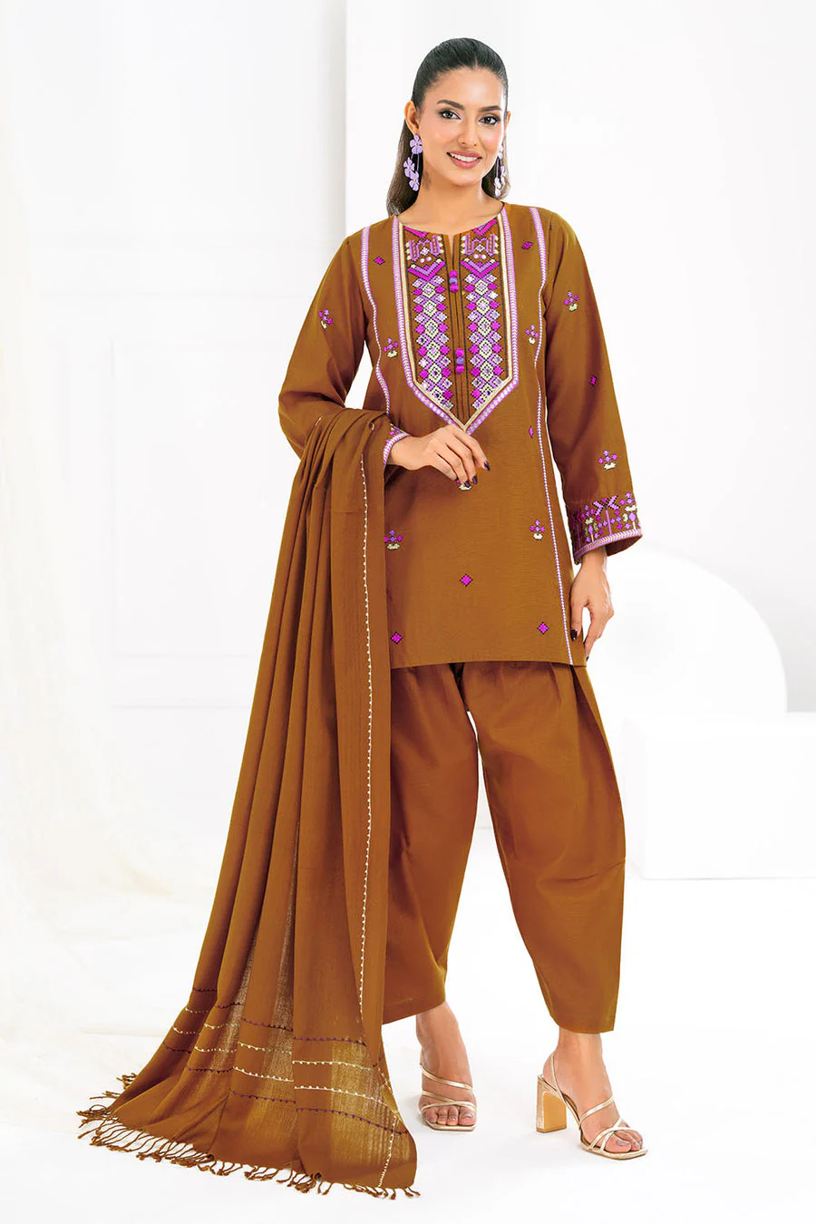 Gul Ahmed AP-52019 Heer Winter 2025